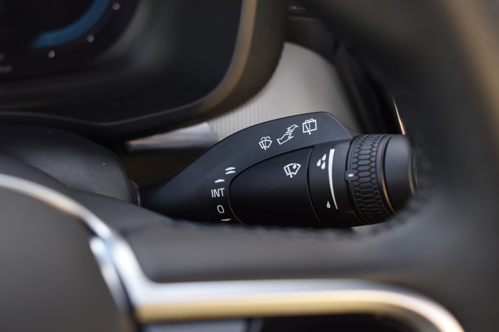 Volvo XC60 T6 AWD 350PK Plug-in Hybrid Ultra Dark thumbnail 43