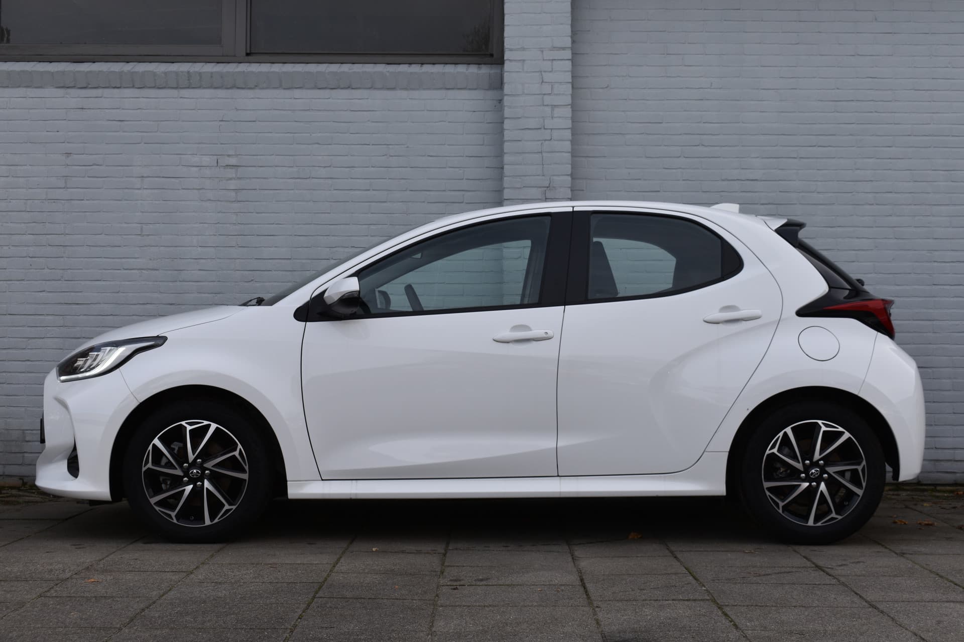 Toyota Yaris 1.5 Hybrid Dynamic Automaat 116pk thumbnail 10