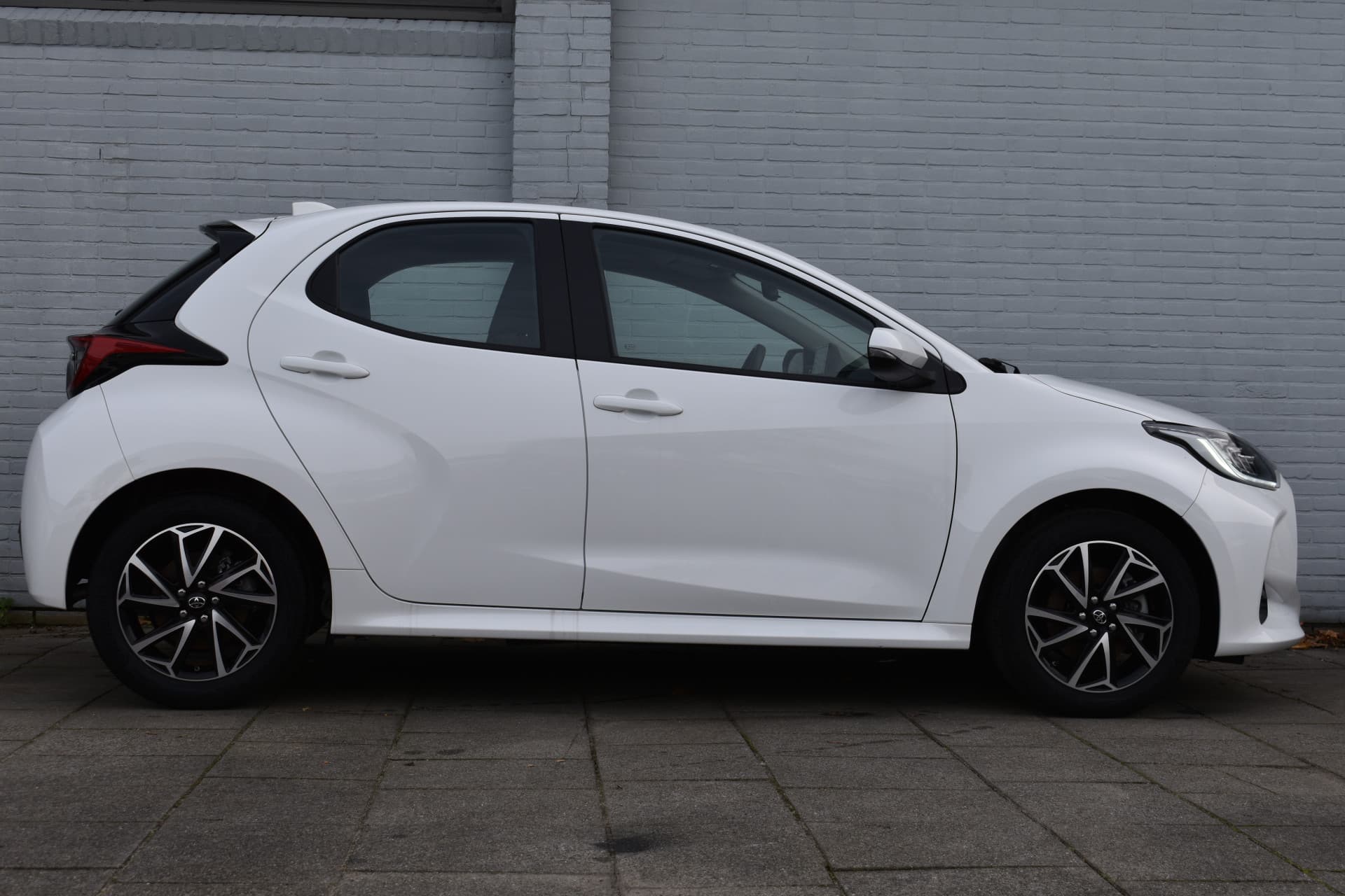 Toyota Yaris 1.5 Hybrid Dynamic Automaat 116pk thumbnail 19