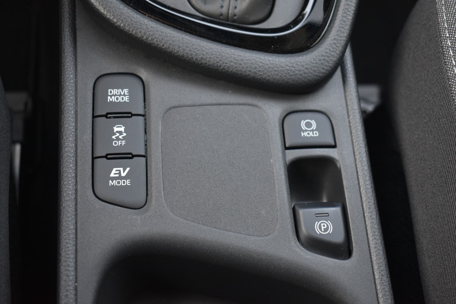 Toyota Yaris 1.5 Hybrid 115 First Edition Limited Automaat 116pk thumbnail 14