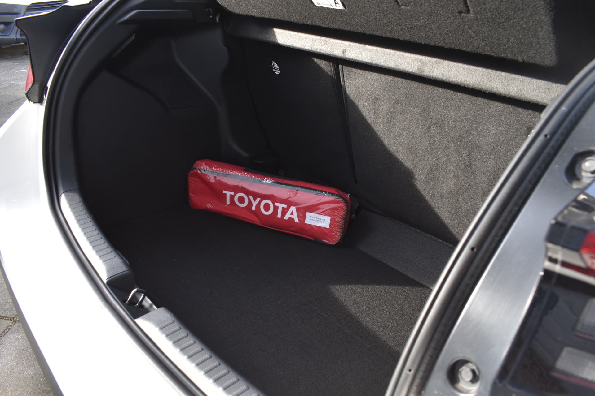 Toyota Yaris 1.5 Hybrid 115 First Edition Limited Automaat 116pk thumbnail 21