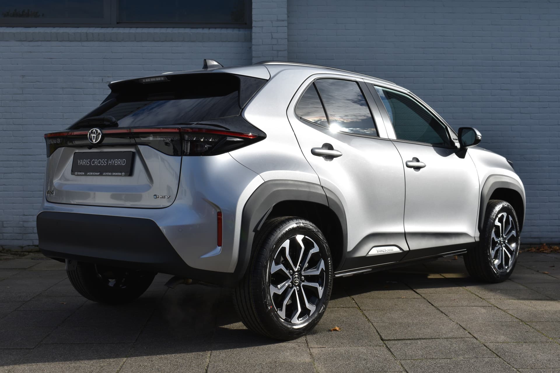 Toyota Yaris Cross 1.5 Hybrid 115 Dynamic Automaat 116pk thumbnail 4