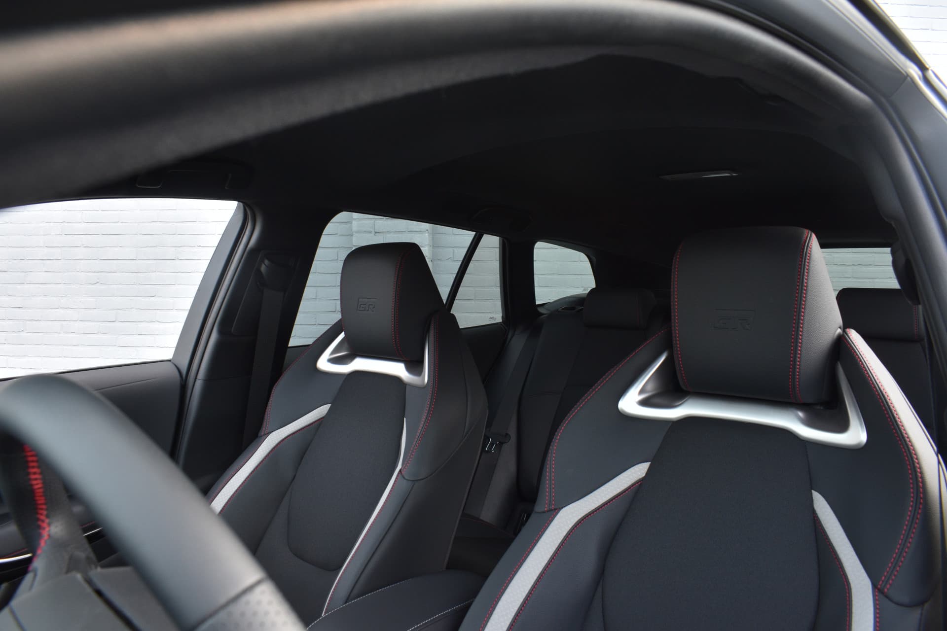 Toyota Corolla Touring Sport Hybrid 180 GR Sport Automaat 178Pk thumbnail 3