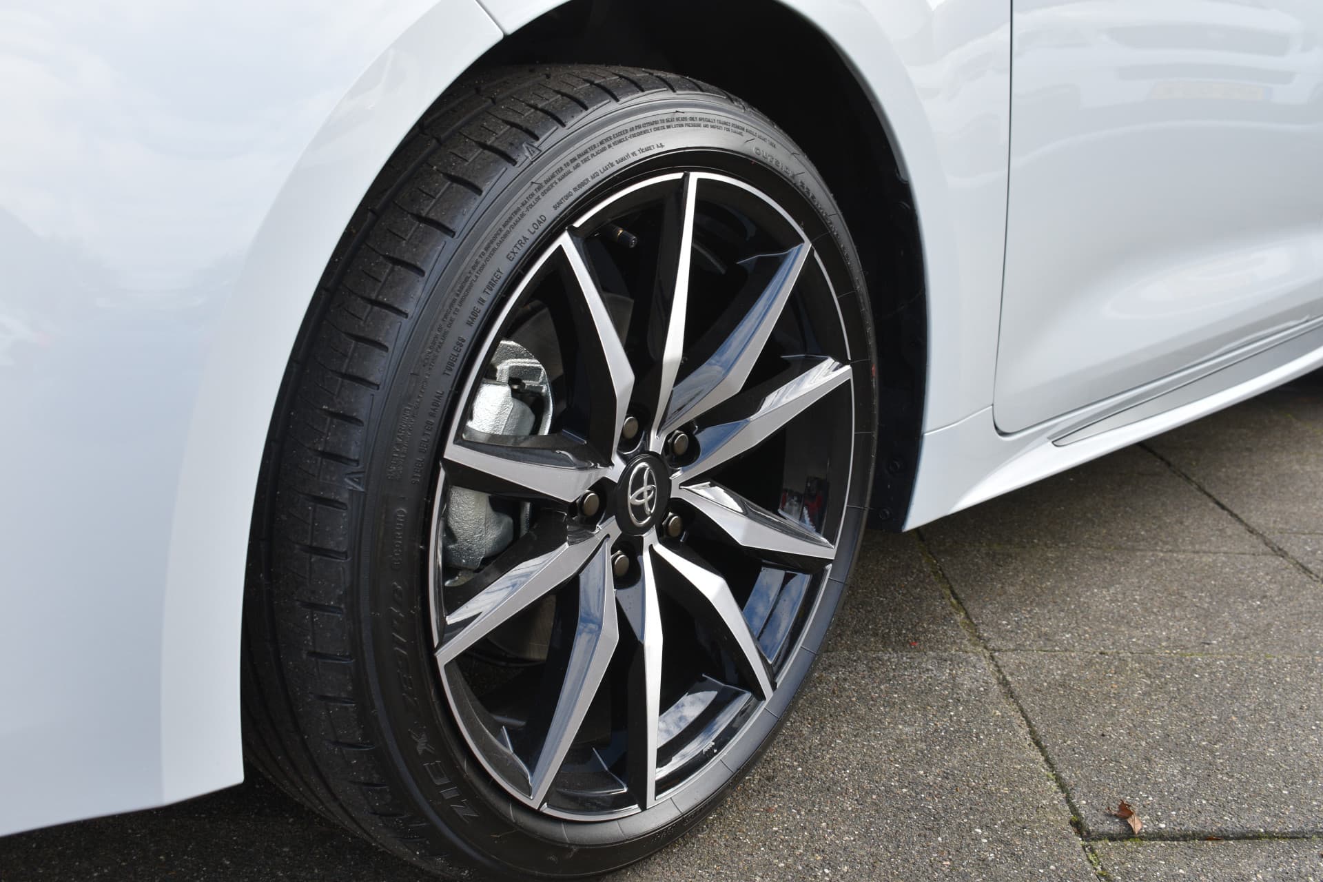 Toyota Corolla Touring Sport Hybrid 180 GR Sport Automaat 178Pk thumbnail 10