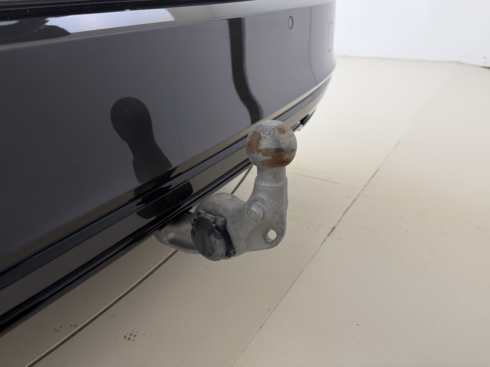 Volvo V90 T6 350pk AWD Plus Dark / 360 Camera / Full-LED / El. Trekhaak / Getint glas / El. Stoelen / Harman&Kardon Audio / 19'' / ACC / BLIS / Stoel + Stuurw. Verwarming / thumbnail 27