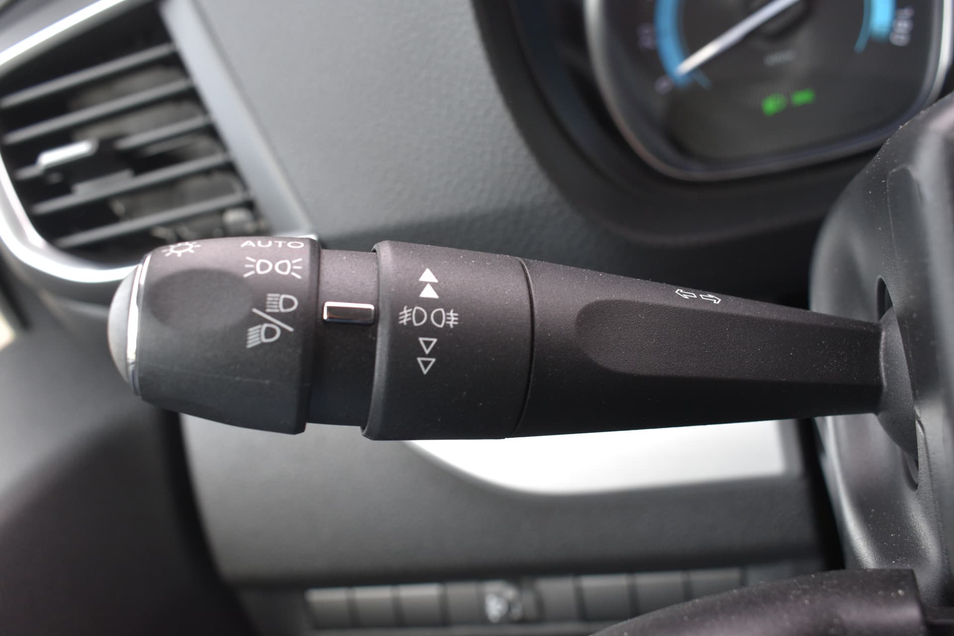 Peugeot E-Traveller 75 kwh Long thumbnail 6