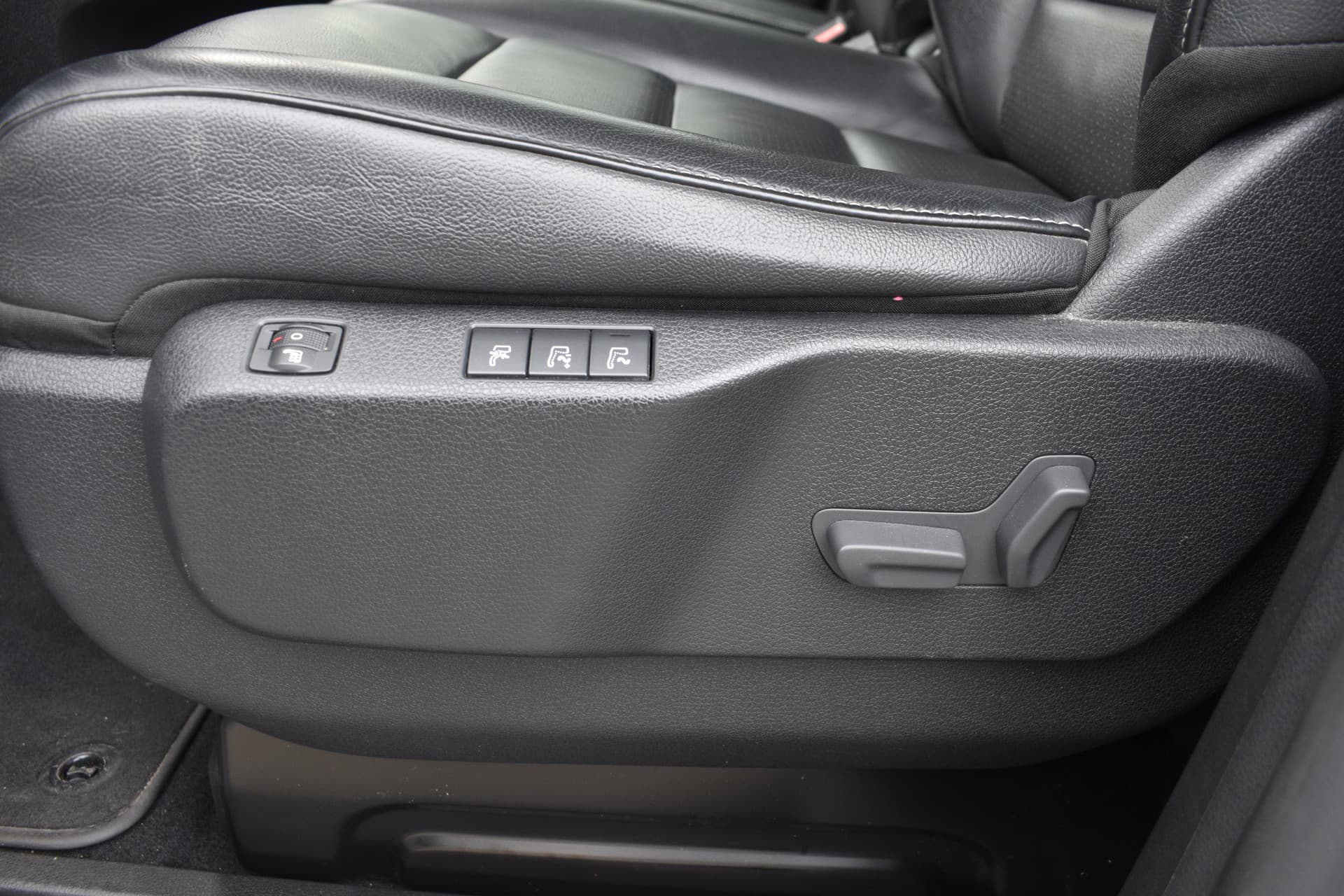 Peugeot E-Traveller 75 kwh Long thumbnail 15