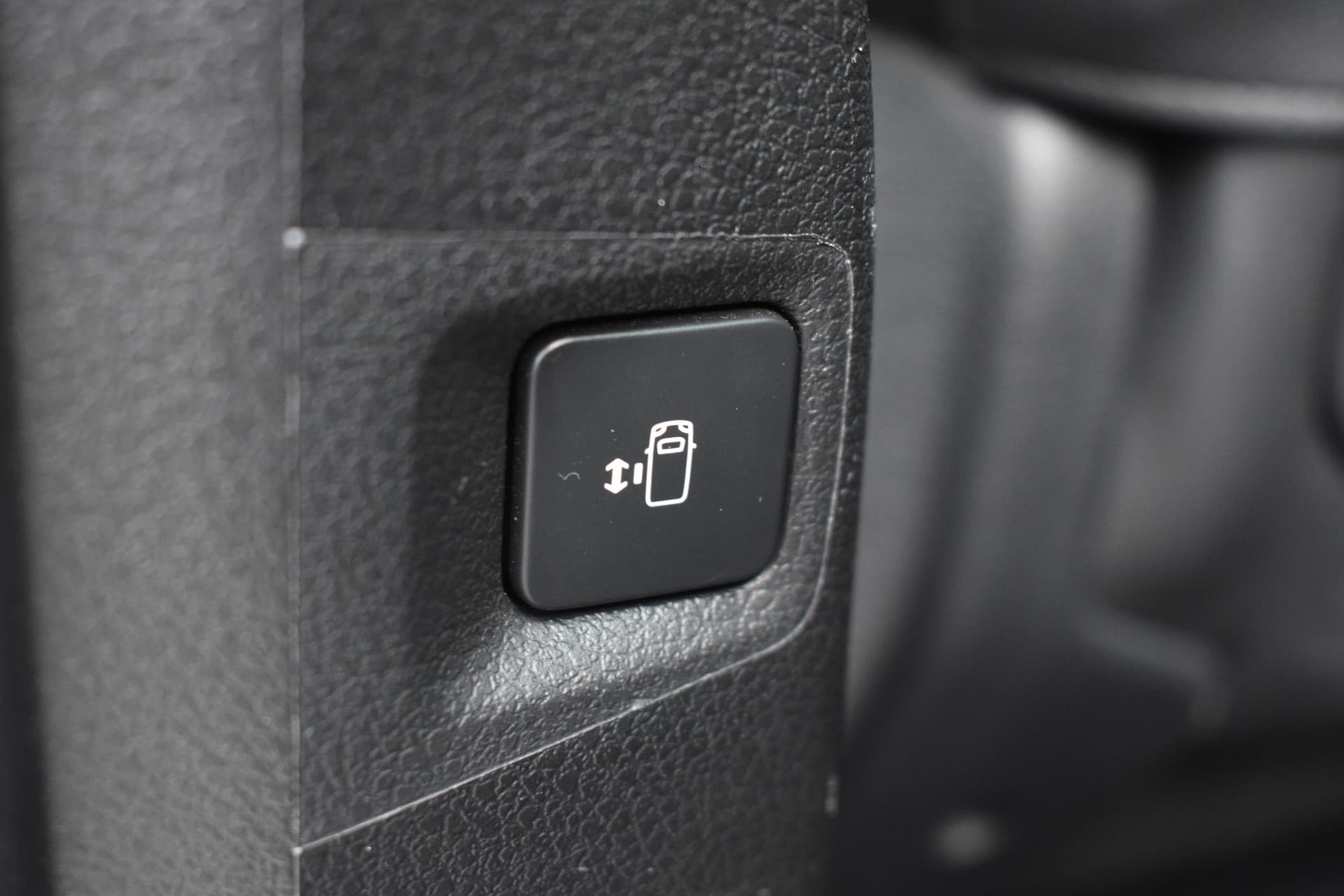 Peugeot E-Traveller 75 kwh Long thumbnail 18