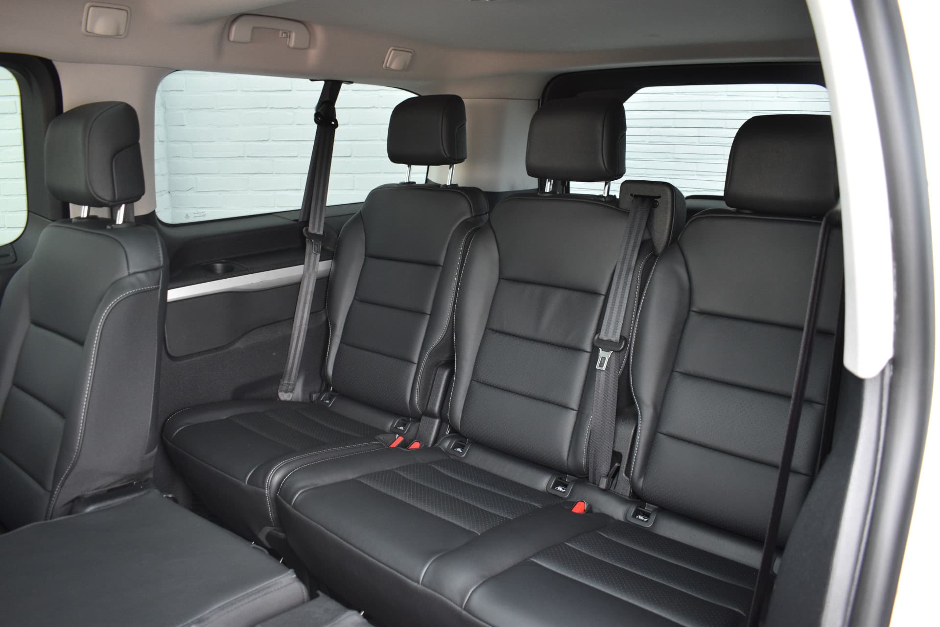 Peugeot E-Traveller 75 kwh Long thumbnail 19