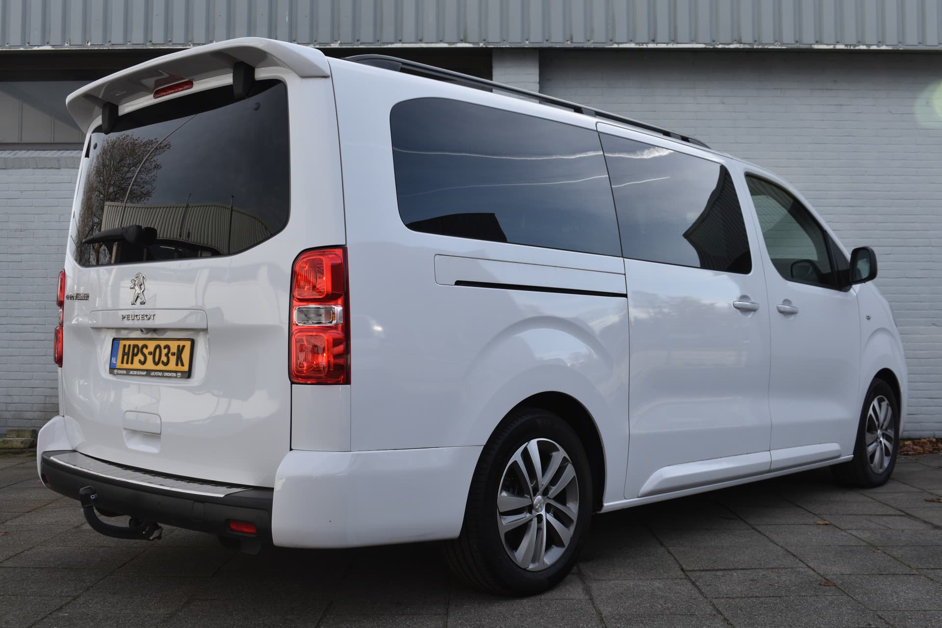 Peugeot E-Traveller 75 kwh Long thumbnail 25