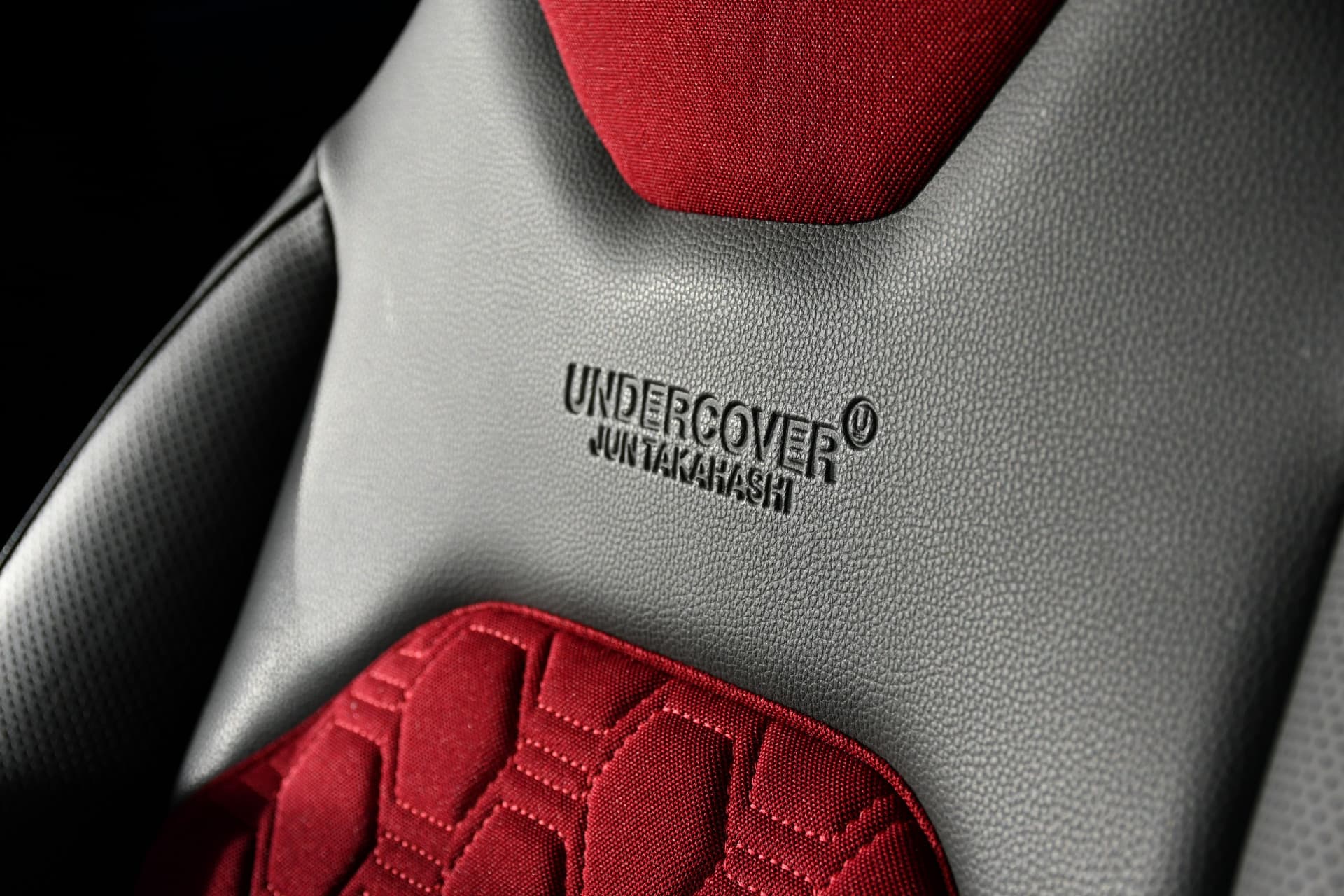 Toyota Aygo X 1.0 VVT-i S-CVT Undercover Jun Takahashi Limited Automaat 72pk thumbnail 8