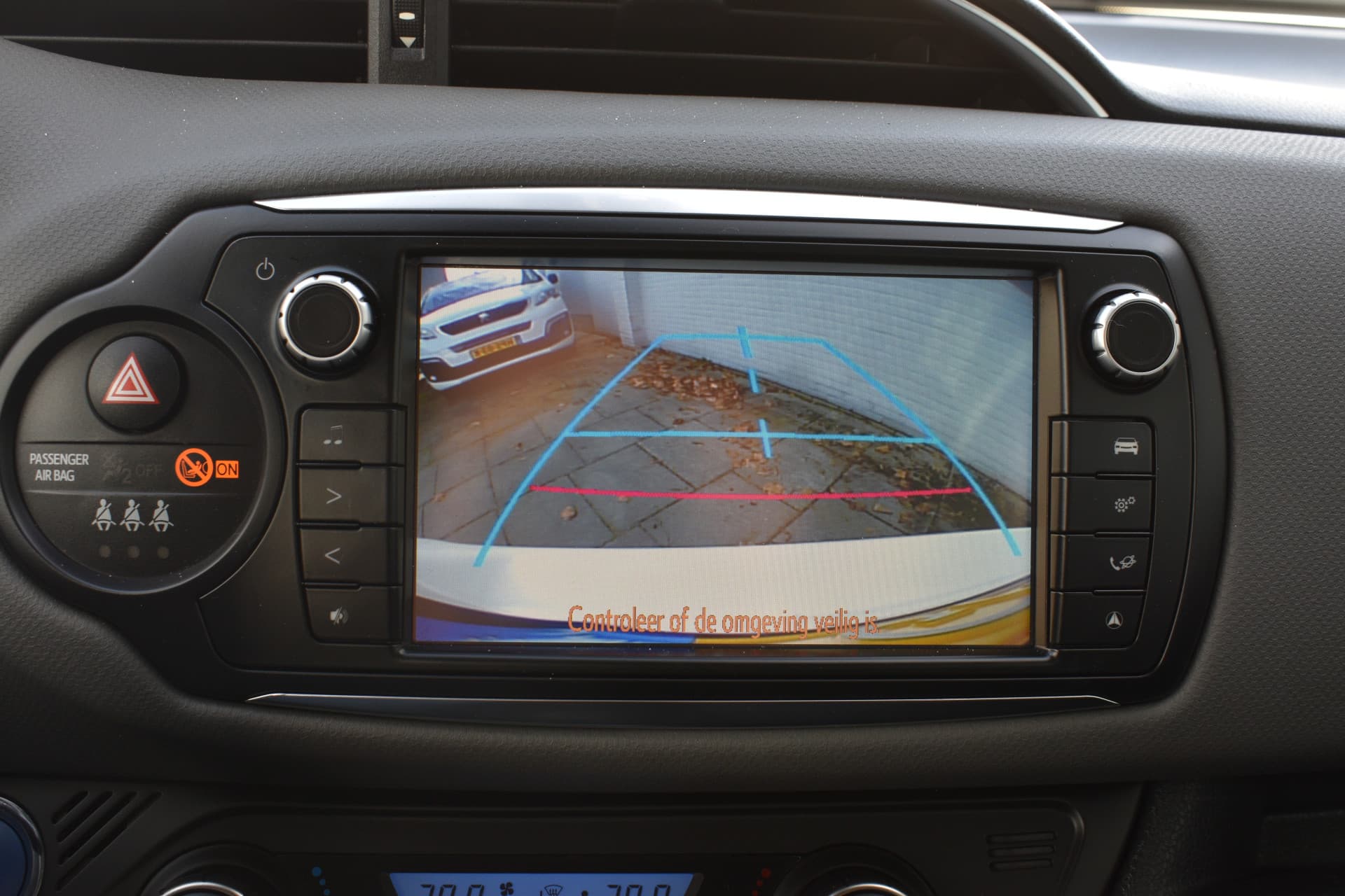 Toyota Yaris 1.5 Hybrid Dynamic Automaat 100Pk thumbnail 6