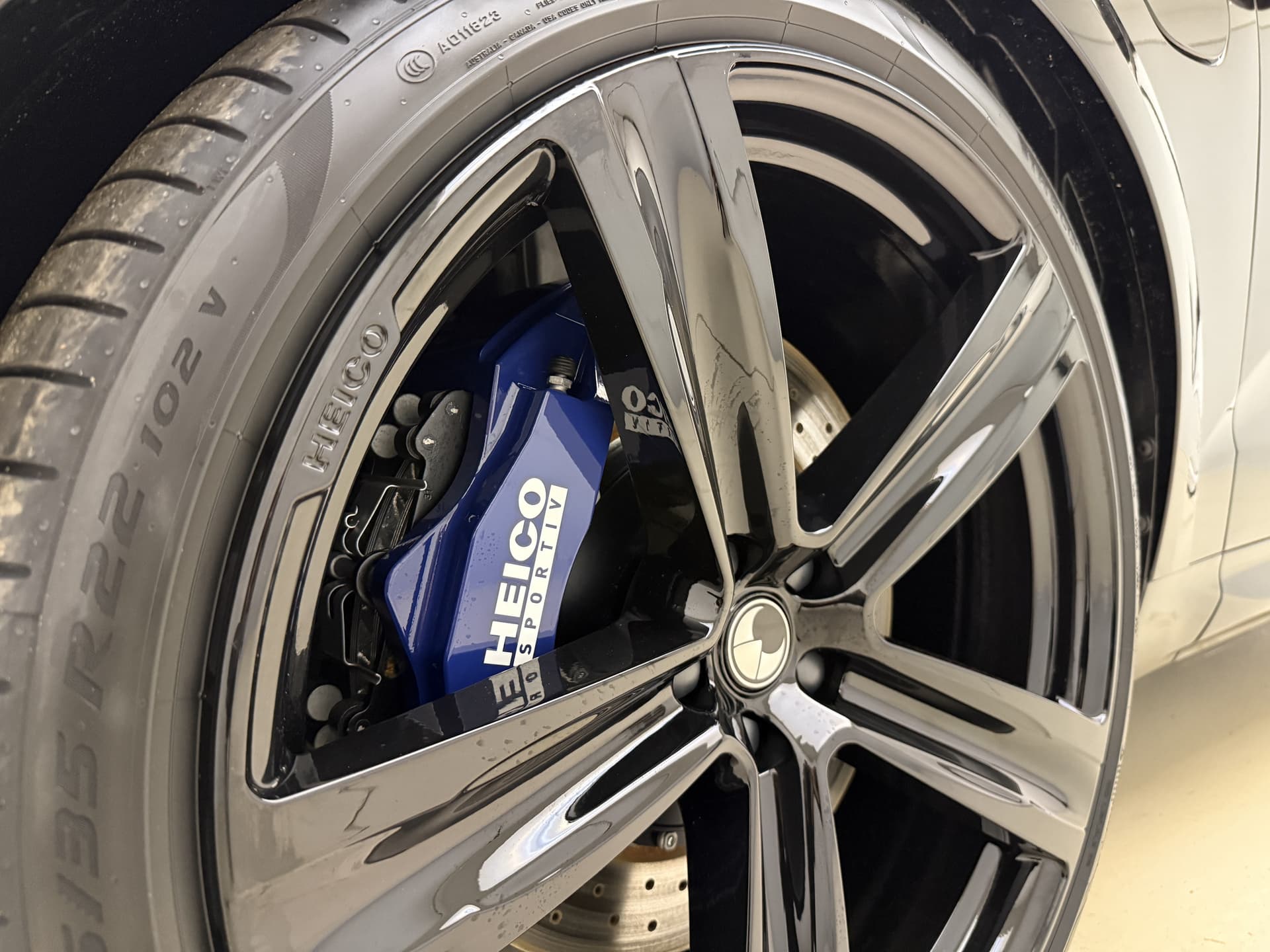 Volvo XC60 T8 455pk AWD HEICO - Ultra Black Edition / HEICO Sportuitlaatsysteem / HEICO Selected Level / 22'' HEICO Velgen / HEICO Remsysteem / Heico Intercooler / HEICO Sportpedalen / Luchtvering / Bowers en Wilkins audio / thumbnail 6