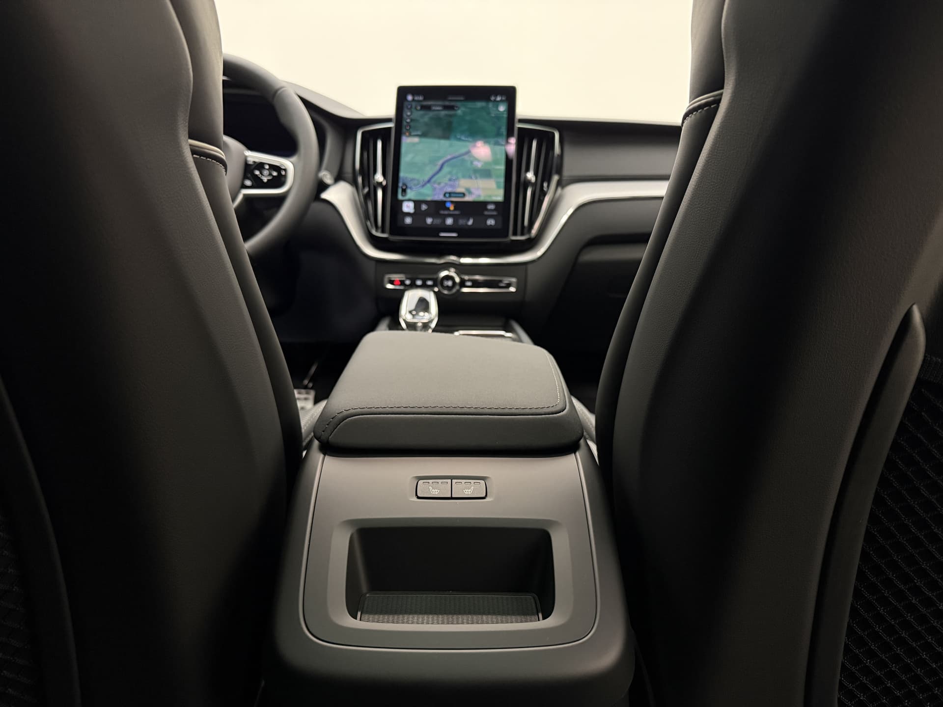 Volvo XC60 T8 455pk AWD HEICO - Ultra Black Edition / HEICO Sportuitlaatsysteem / HEICO Selected Level / 22'' HEICO Velgen / HEICO Remsysteem / Heico Intercooler / HEICO Sportpedalen / Luchtvering / Bowers en Wilkins audio / thumbnail 23