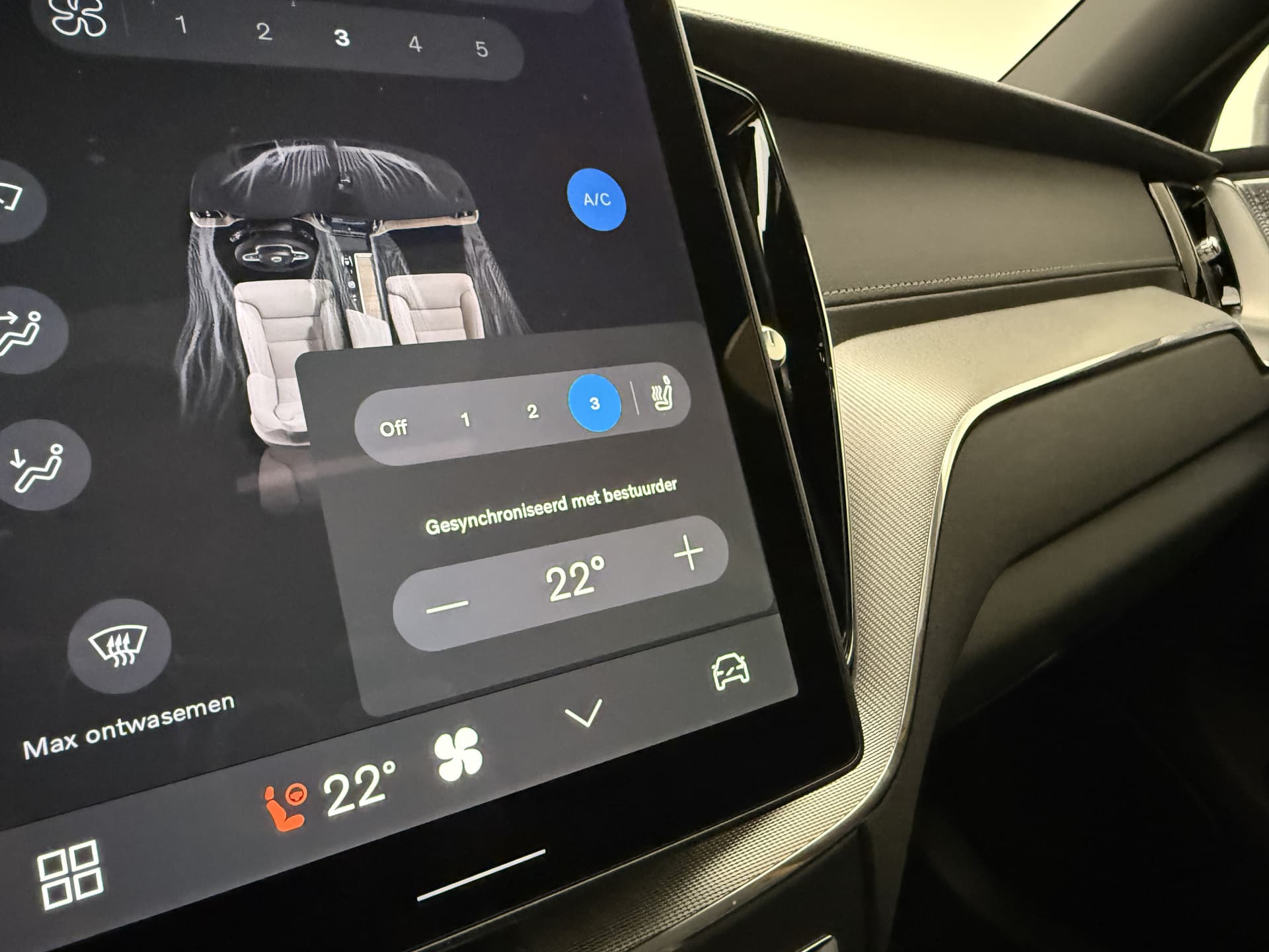 Volvo XC60 T8 455pk AWD Polestar Engineered / Bowers en Wilkins Audio / 22'' velgen / Öhlins schokdempers / Gelaagd glas / Alarm klasse 3 / thumbnail 32