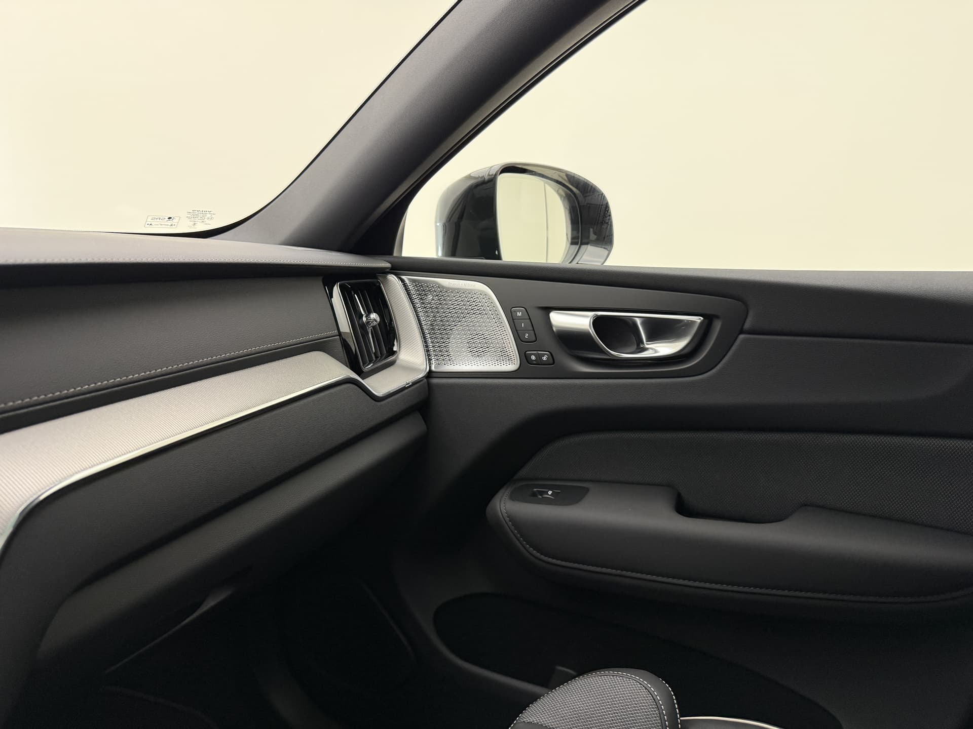 Volvo XC60 T8 455pk AWD Polestar Engineered / Bowers en Wilkins Audio / 22'' velgen / Öhlins schokdempers / Gelaagd glas / Alarm klasse 3 / thumbnail 40