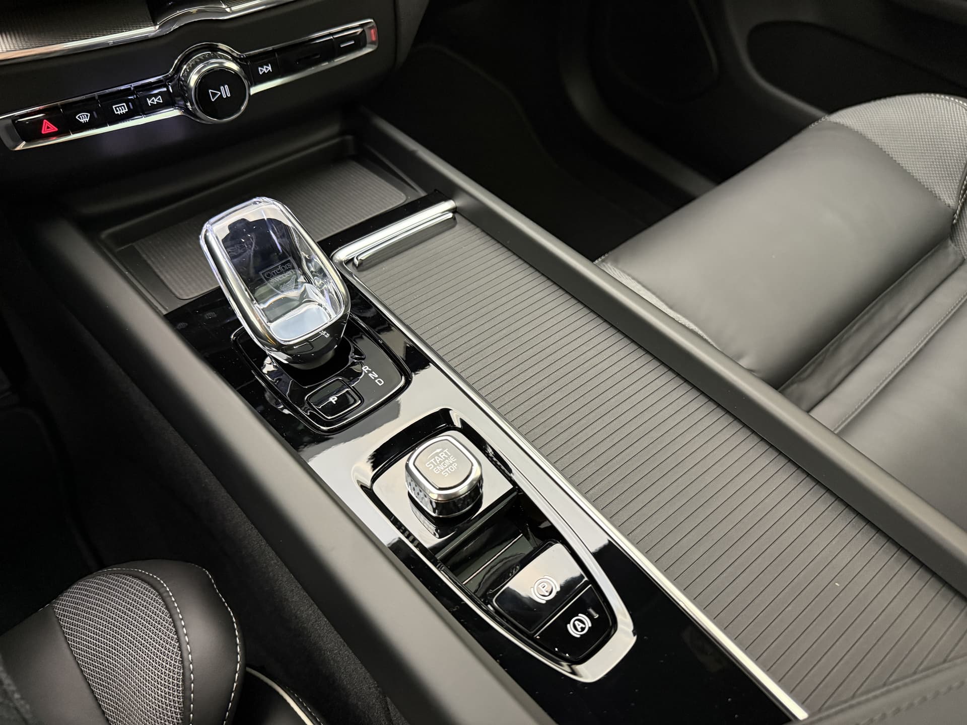 Volvo XC60 T8 455pk AWD Polestar Engineered / Bowers en Wilkins Audio / 22'' velgen / Öhlins schokdempers / Gelaagd glas / Alarm klasse 3 / thumbnail 44