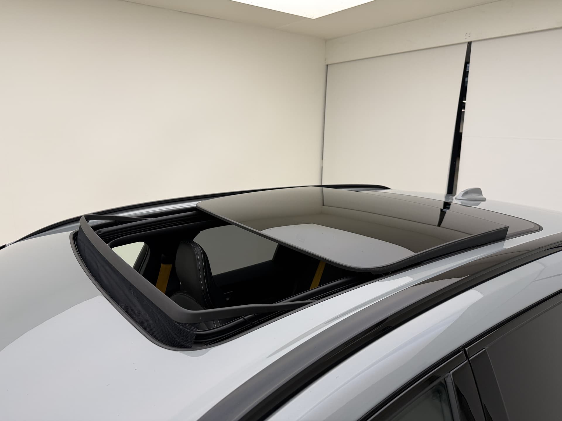 Volvo XC60 T8 455pk AWD Polestar Engineered / Bowers en Wilkins Audio / 22'' velgen / Öhlins schokdempers / Gelaagd glas / Alarm klasse 3 / thumbnail 45