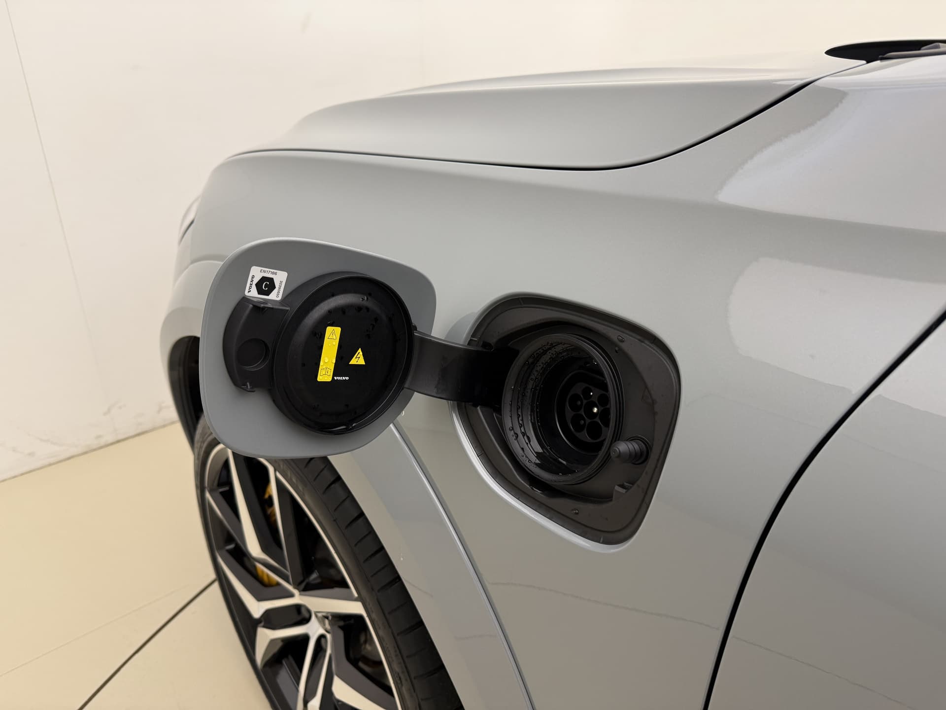 Volvo XC60 T8 455pk AWD Polestar Engineered / Bowers en Wilkins Audio / 22'' velgen / Öhlins schokdempers / Gelaagd glas / Alarm klasse 3 / thumbnail 50