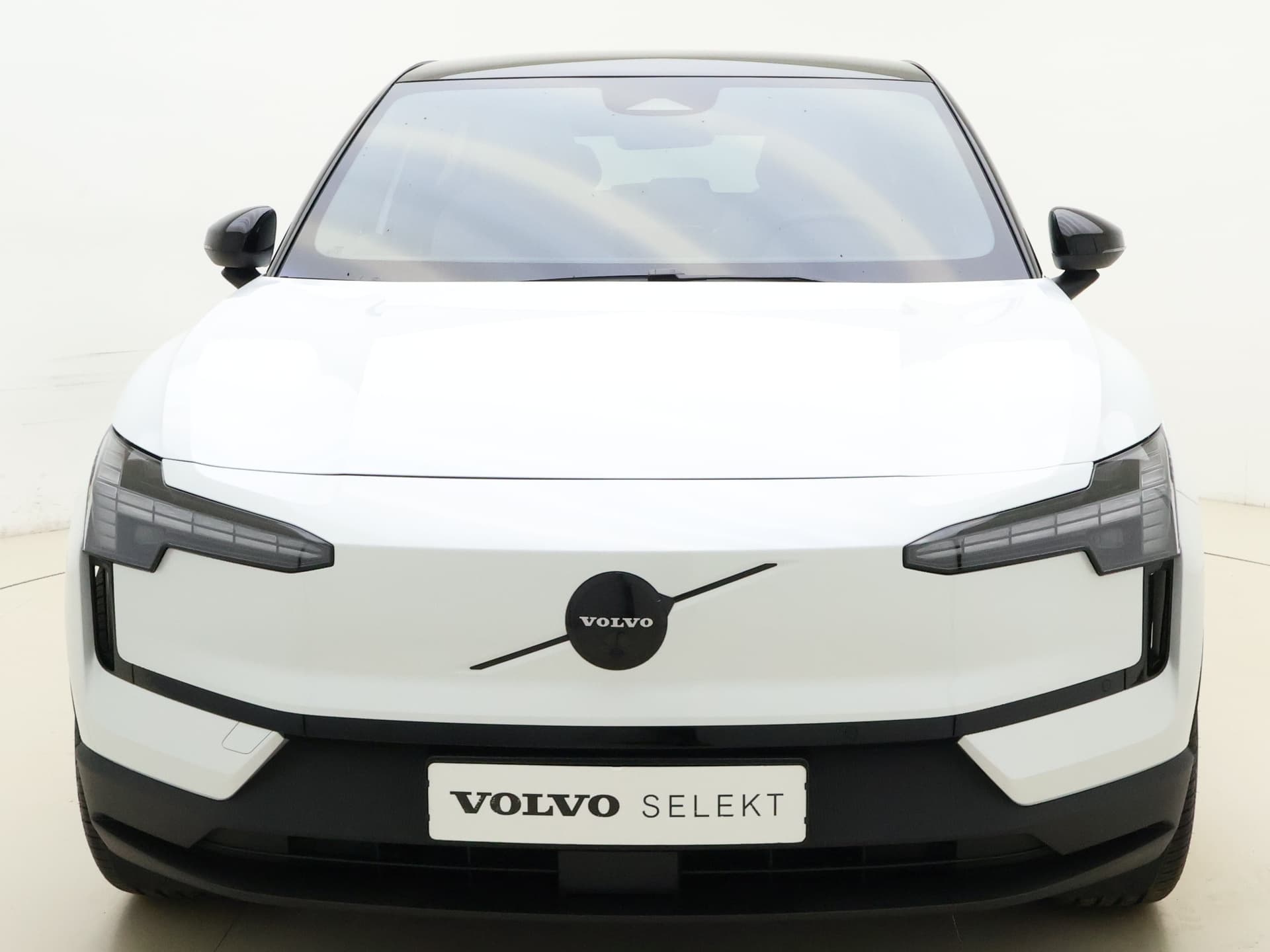 Volvo EX30 Twin Motor Performance Ultra Europa Sport / WOOL BLEND / 20" 5-Y-SPAAKS / BLACK PACK / GETINT GLAS / thumbnail 3