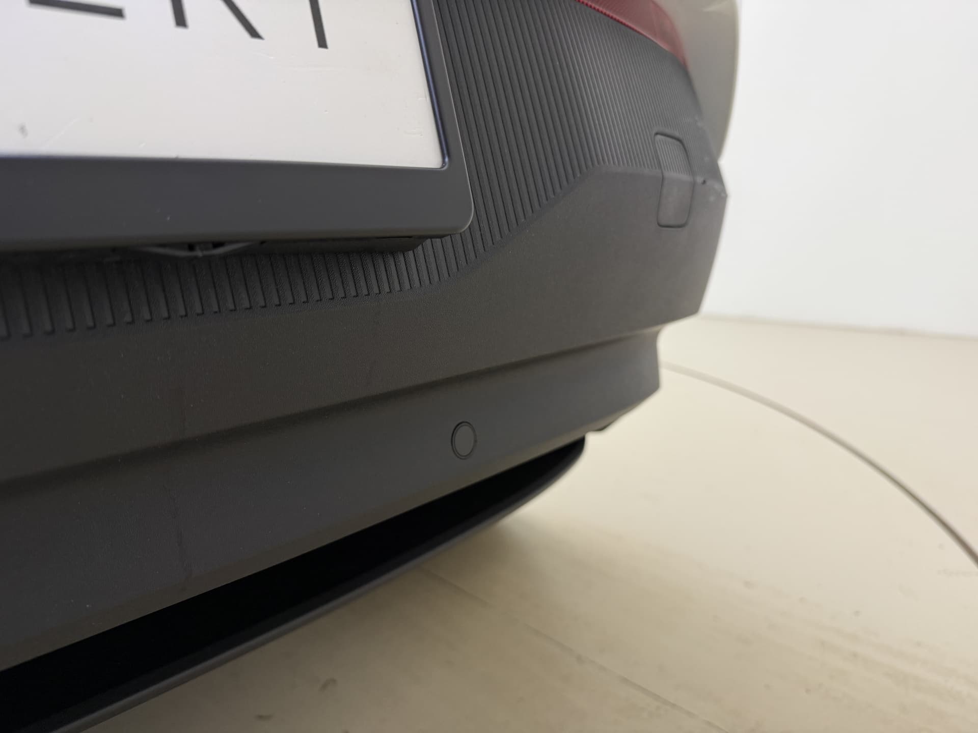 Volvo EX30 Twin Motor Performance Ultra Europa Sport / WOOL BLEND / 20" 5-Y-SPAAKS / BLACK PACK / GETINT GLAS / thumbnail 25