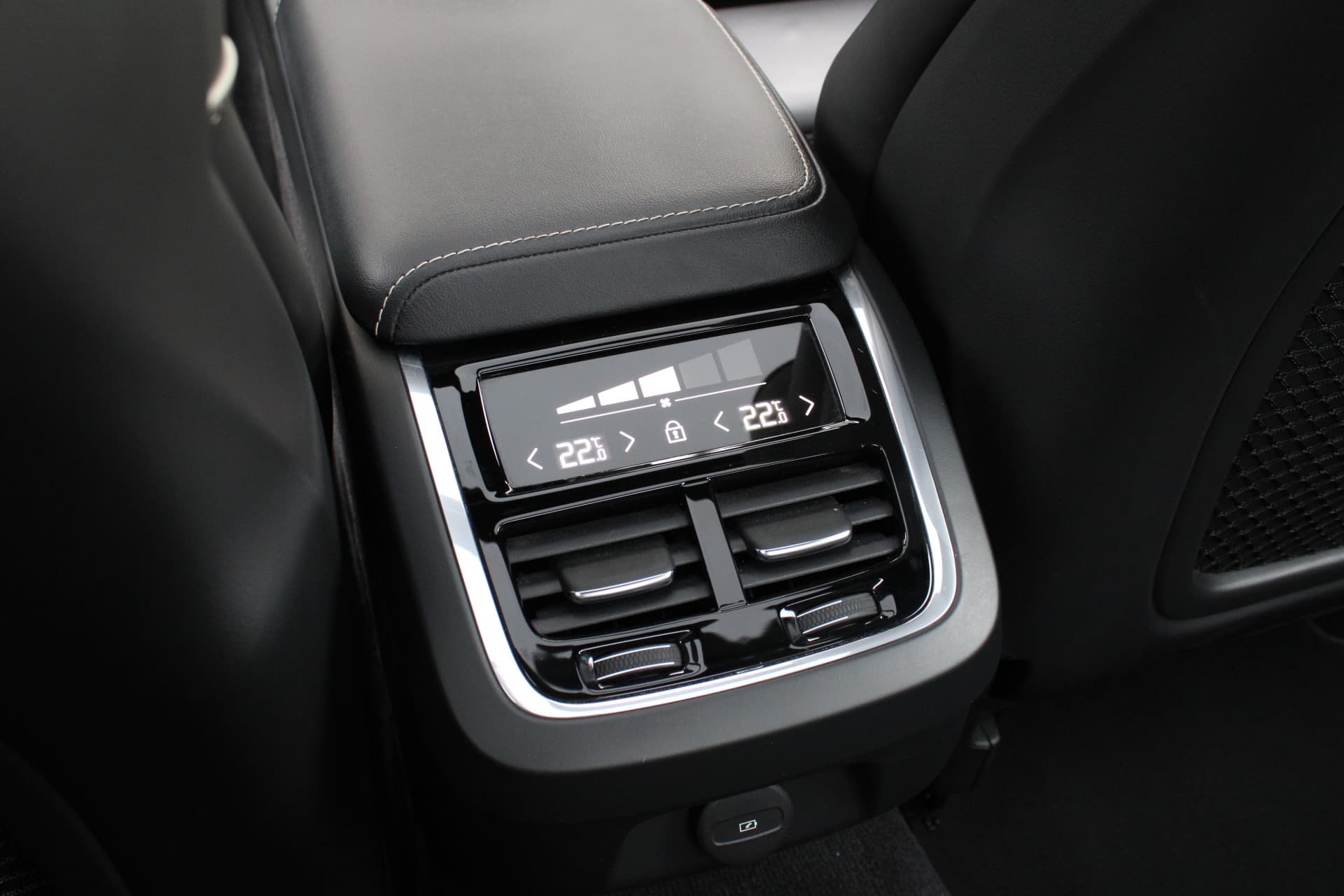 Volvo S60 B4 Automaat R-Design thumbnail 15