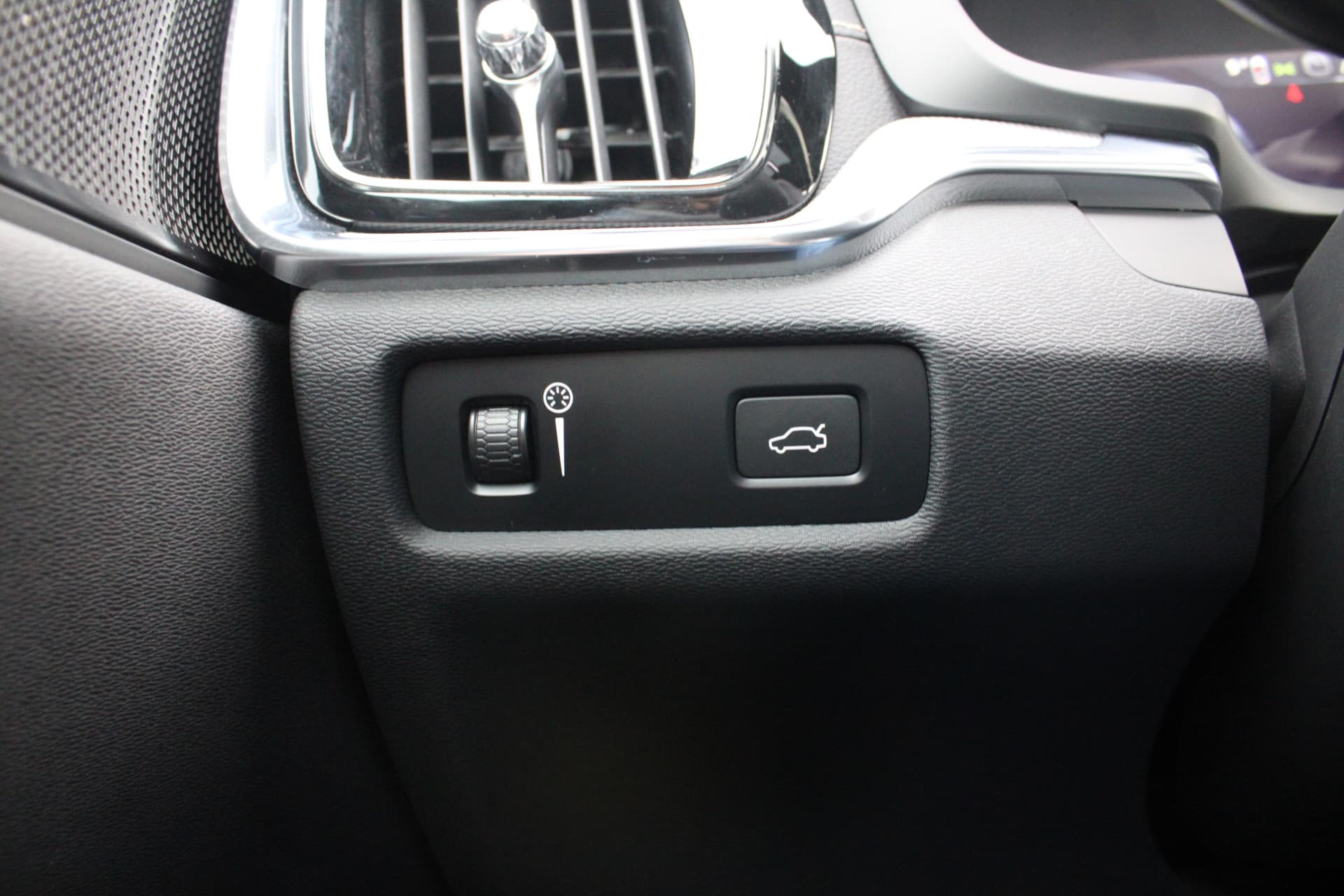 Volvo S60 B4 Automaat R-Design thumbnail 20