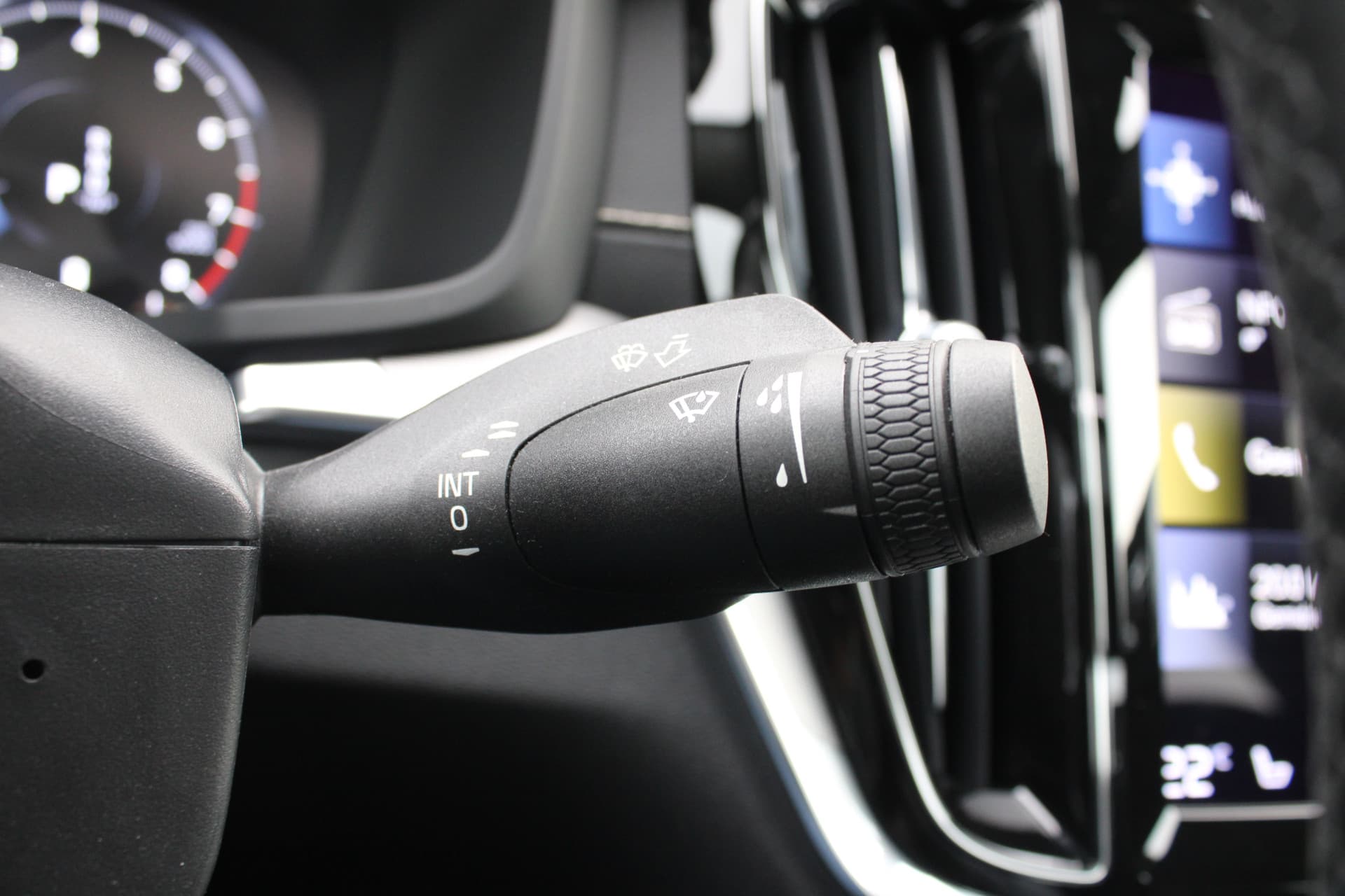 Volvo S60 B4 Automaat R-Design thumbnail 25