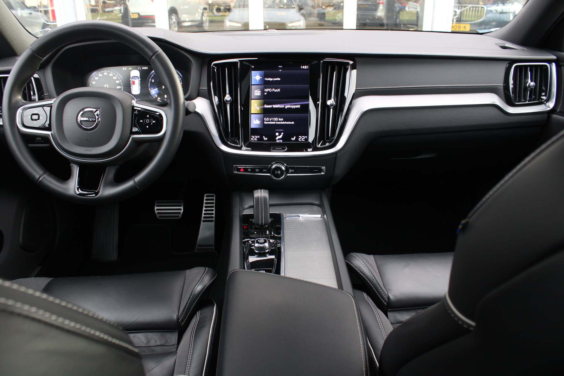 Volvo S60 B4 Automaat R-Design thumbnail 39