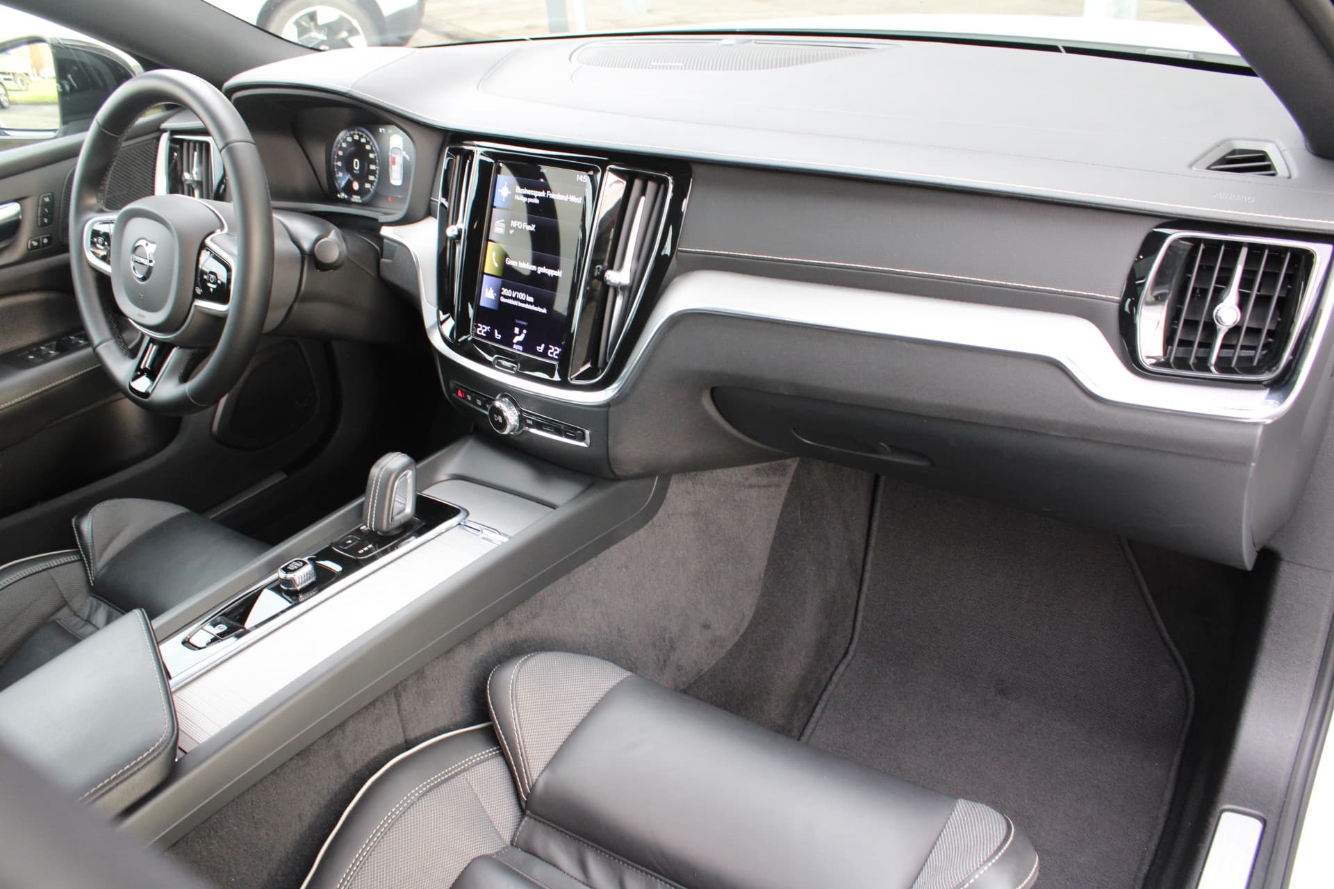 Volvo S60 B4 Automaat R-Design thumbnail 52