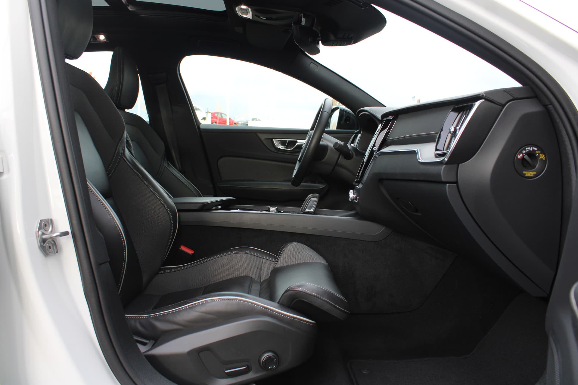 Volvo S60 B4 Automaat R-Design thumbnail 54