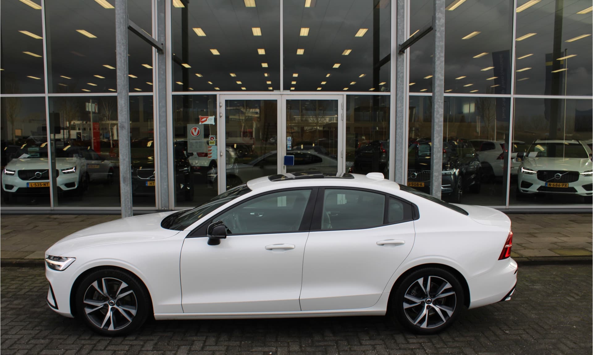 Volvo S60 B4 Automaat R-Design thumbnail 62