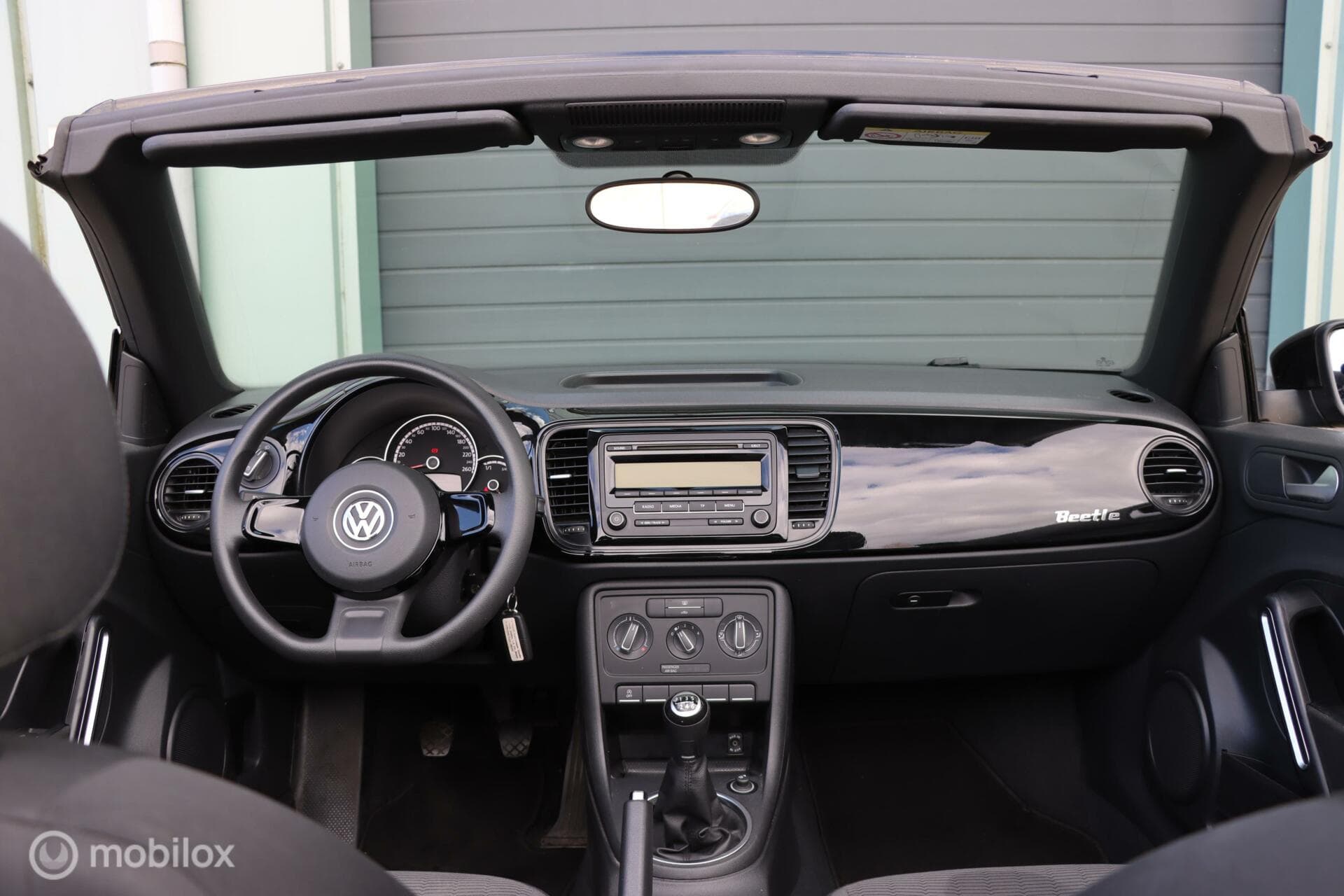 Volkswagen Beetle thumbnail 11