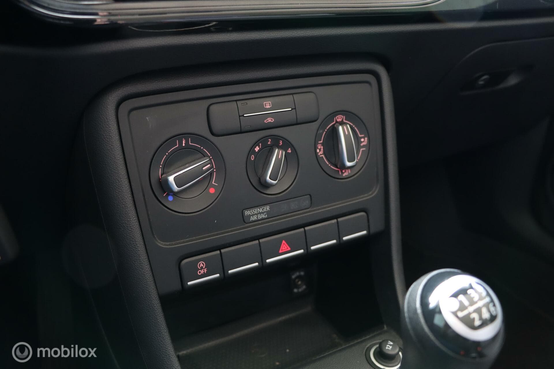 Volkswagen Beetle thumbnail 15