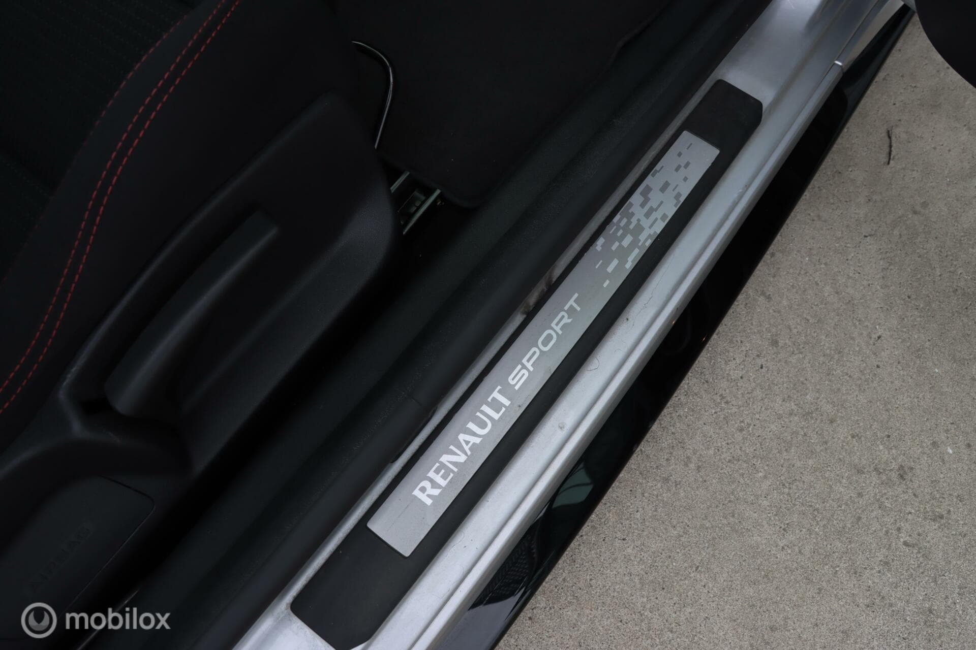 Renault Mégane thumbnail 11