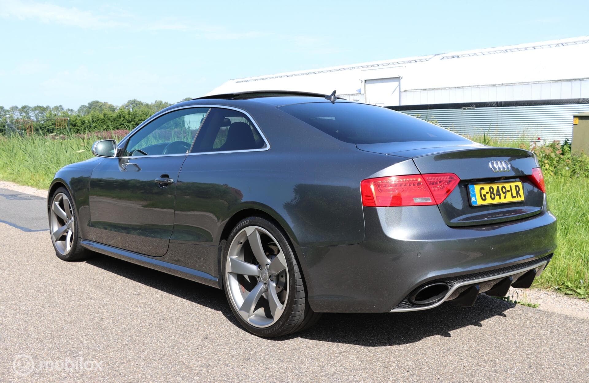 Audi RS5 thumbnail 5