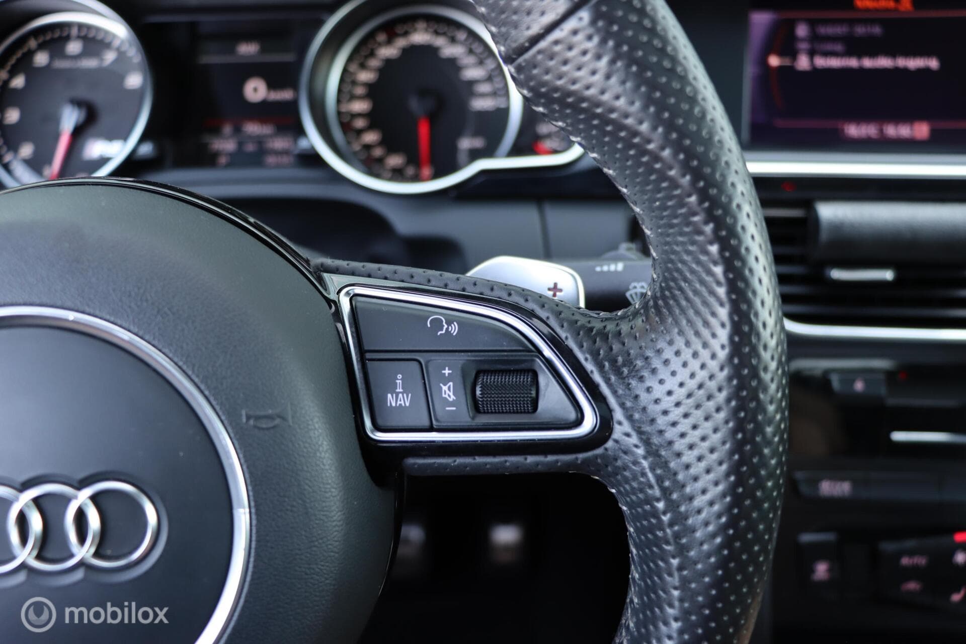 Audi RS5 thumbnail 24