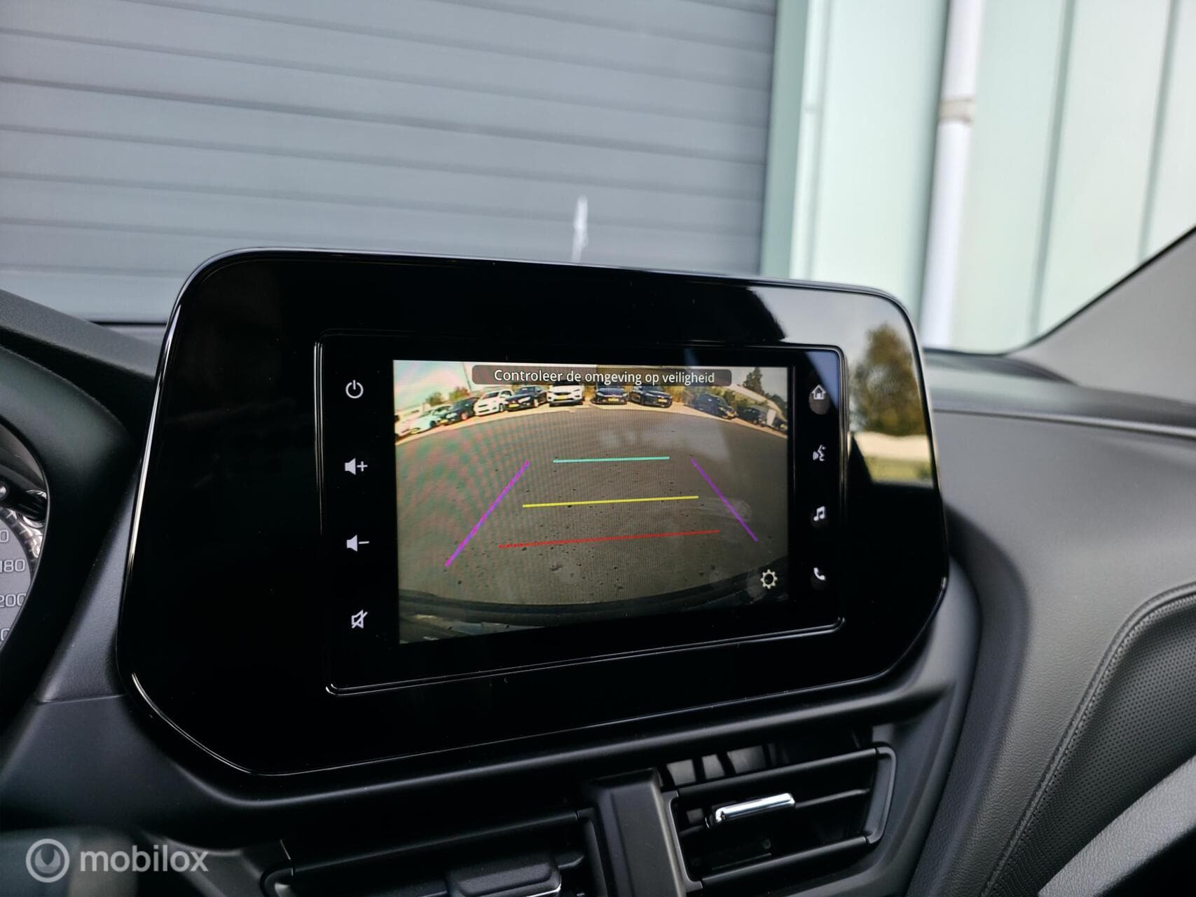 Suzuki S-Cross thumbnail 24