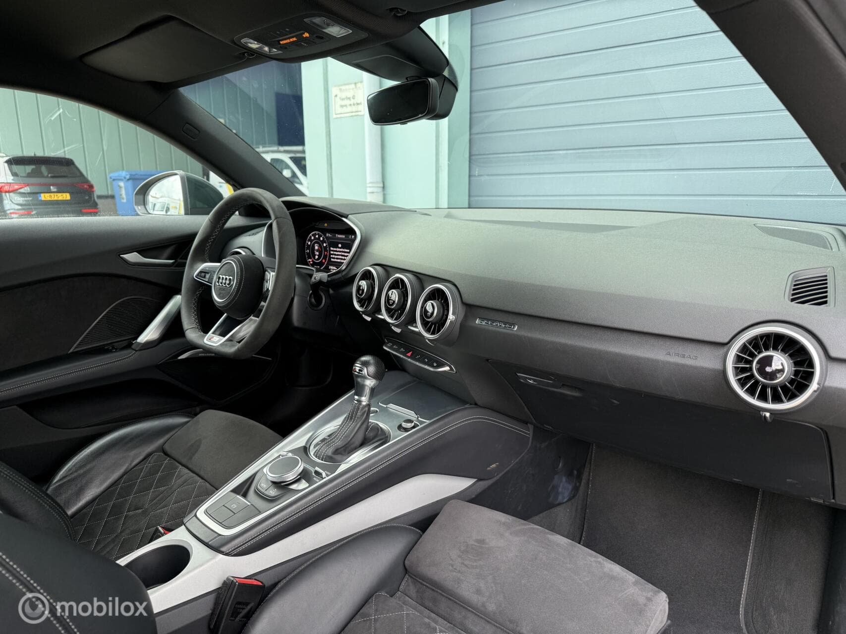 Audi TT thumbnail 10