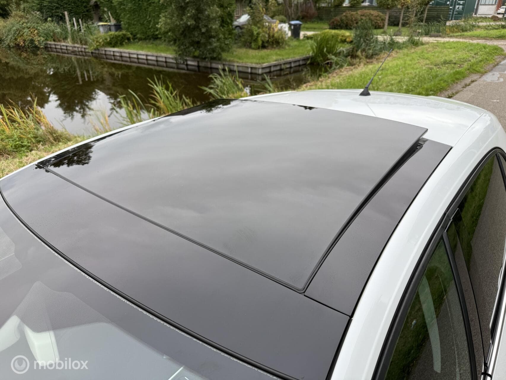 Renault Mégane thumbnail 2