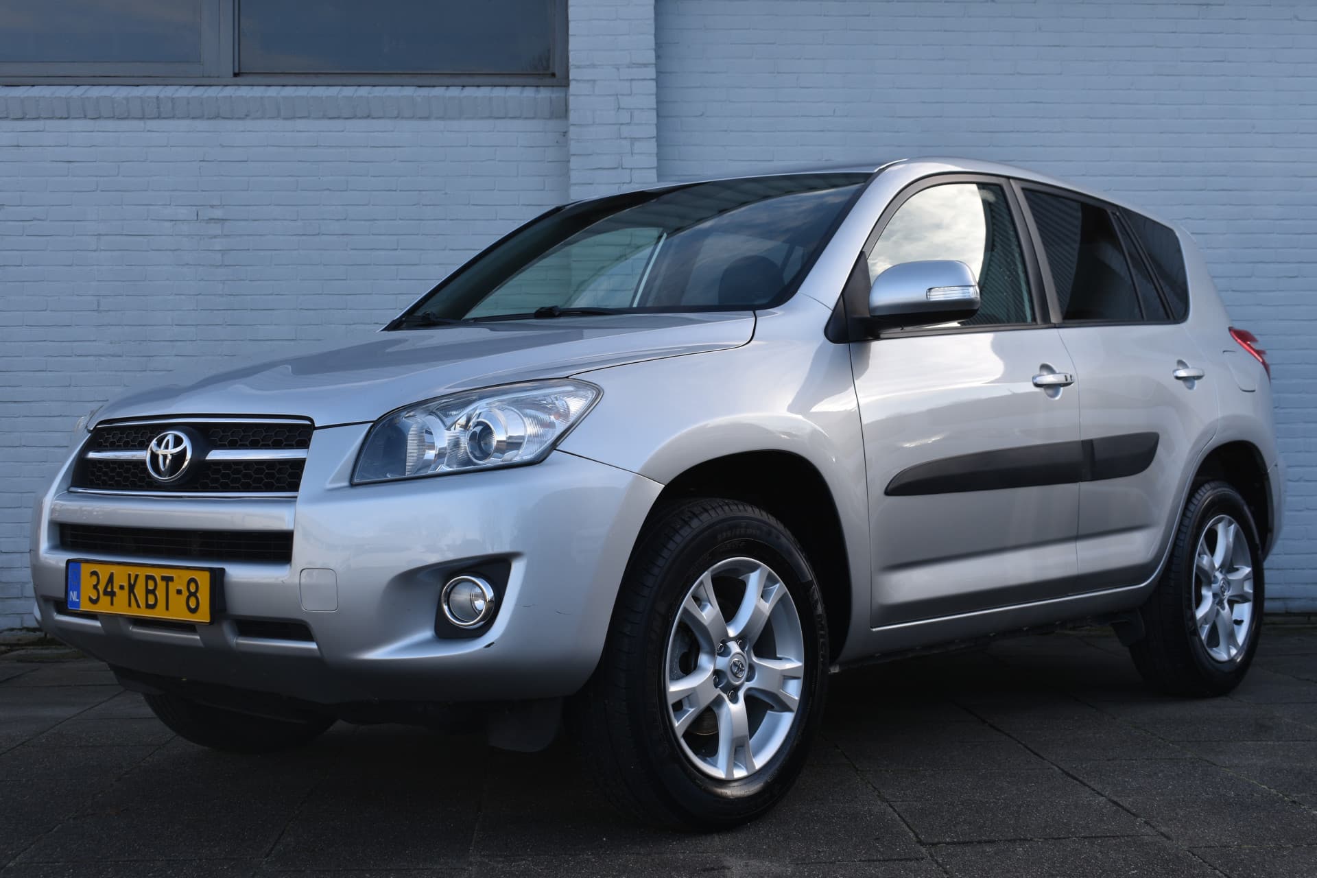 Toyota RAV4 2.0 VVTi Executive Business Automaat 158Pk