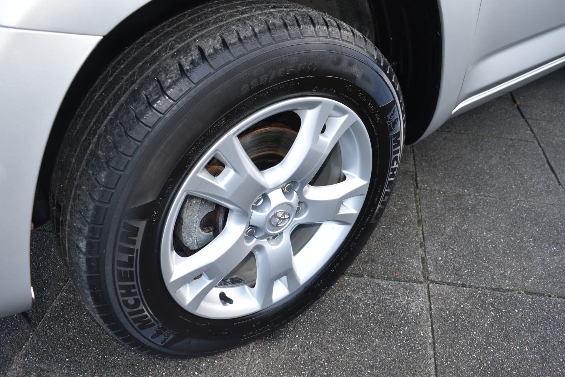 Toyota RAV4 2.0 VVTi Executive Business Automaat 158Pk thumbnail 3