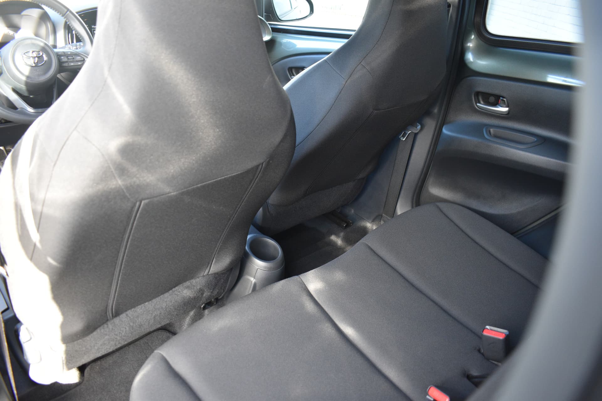 Toyota Aygo X 1.0 VVT-i S-CVT Pulse Automaat 72Pk thumbnail 9