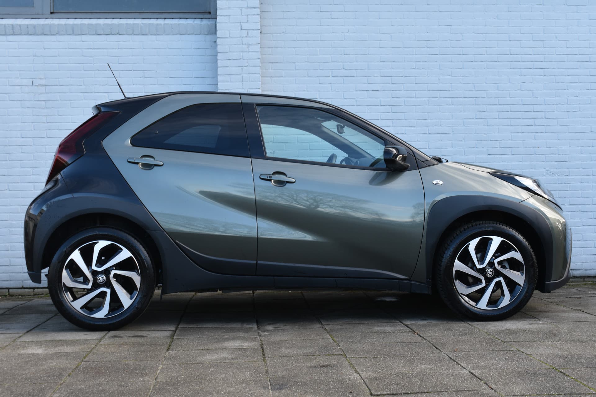 Toyota Aygo X 1.0 VVT-i S-CVT Pulse Automaat 72Pk thumbnail 16