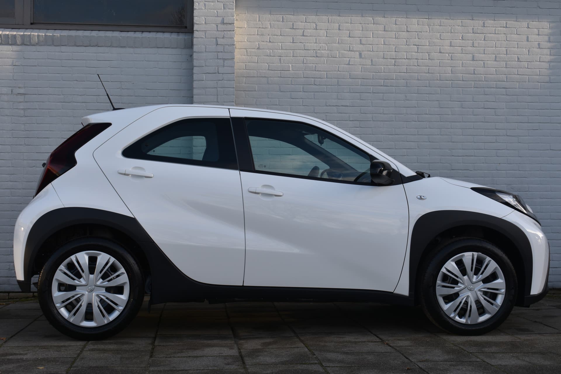 Toyota Aygo X 1.0 VVT-i MT Play Handgeschakeld 72pk thumbnail 5