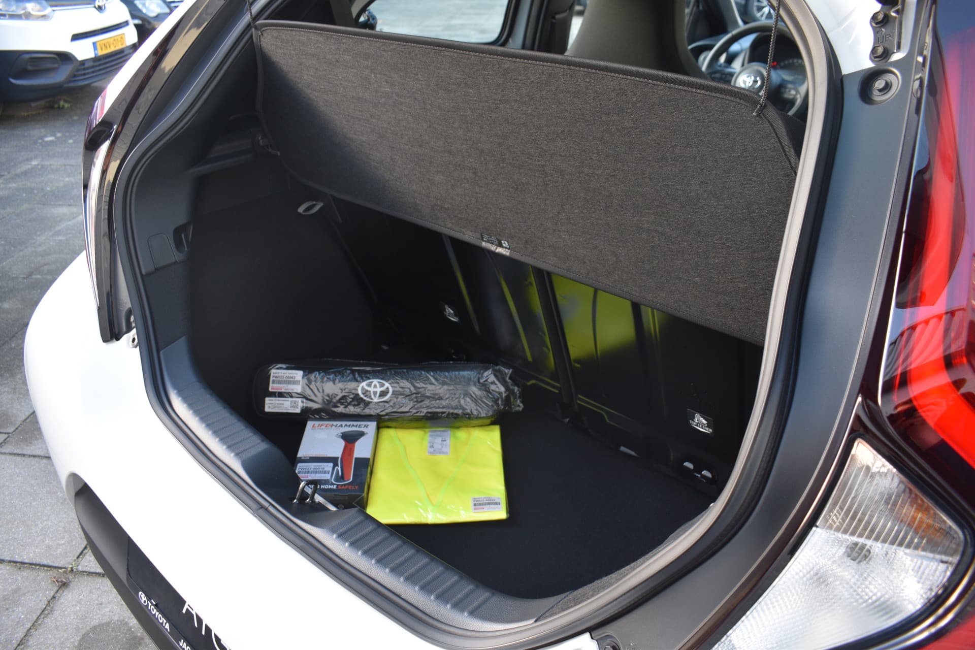 Toyota Aygo X 1.0 VVT-i MT Play Handgeschakeld 72pk thumbnail 14