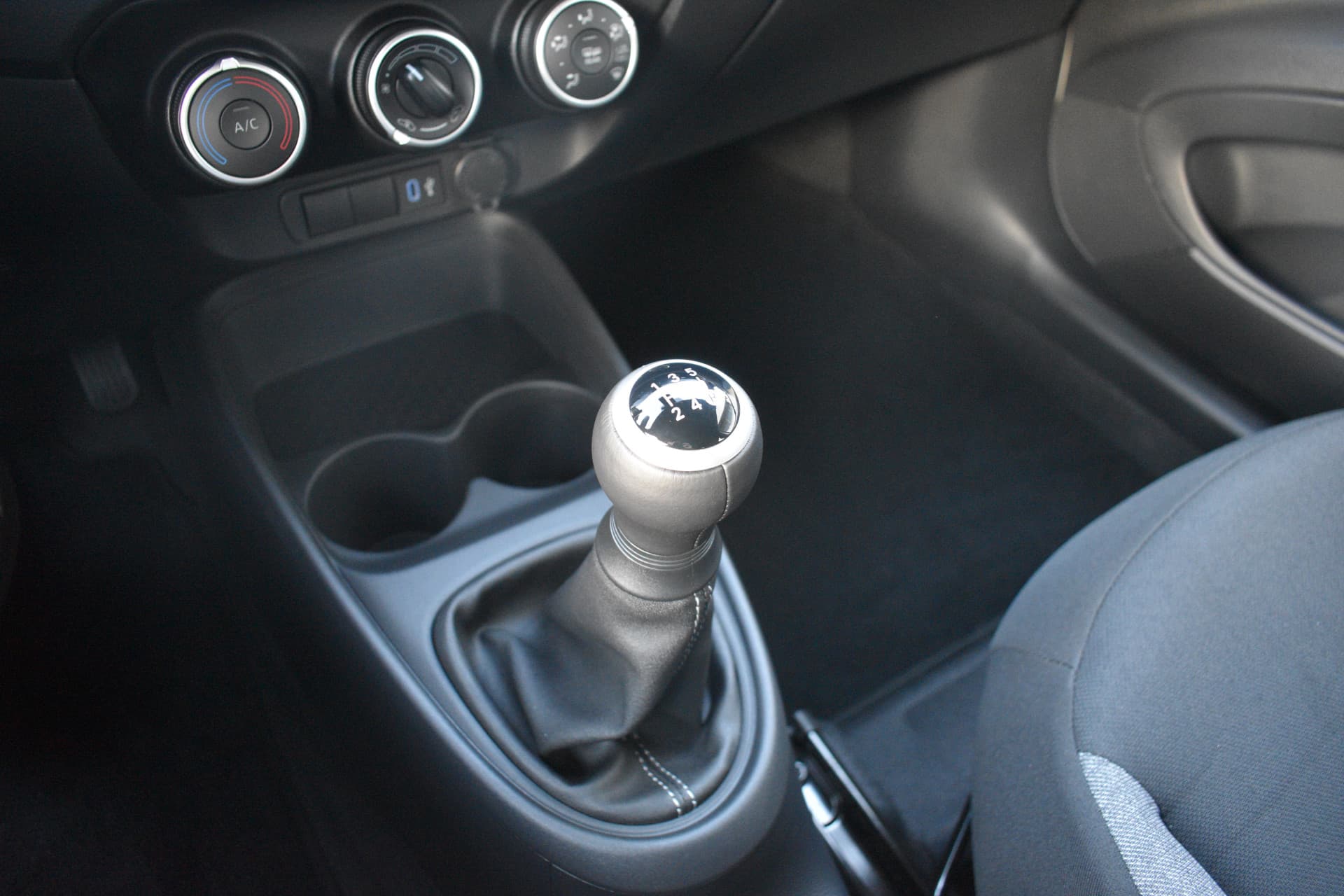 Toyota Aygo X 1.0 VVT-i MT Play Handgeschakeld 72pk thumbnail 15