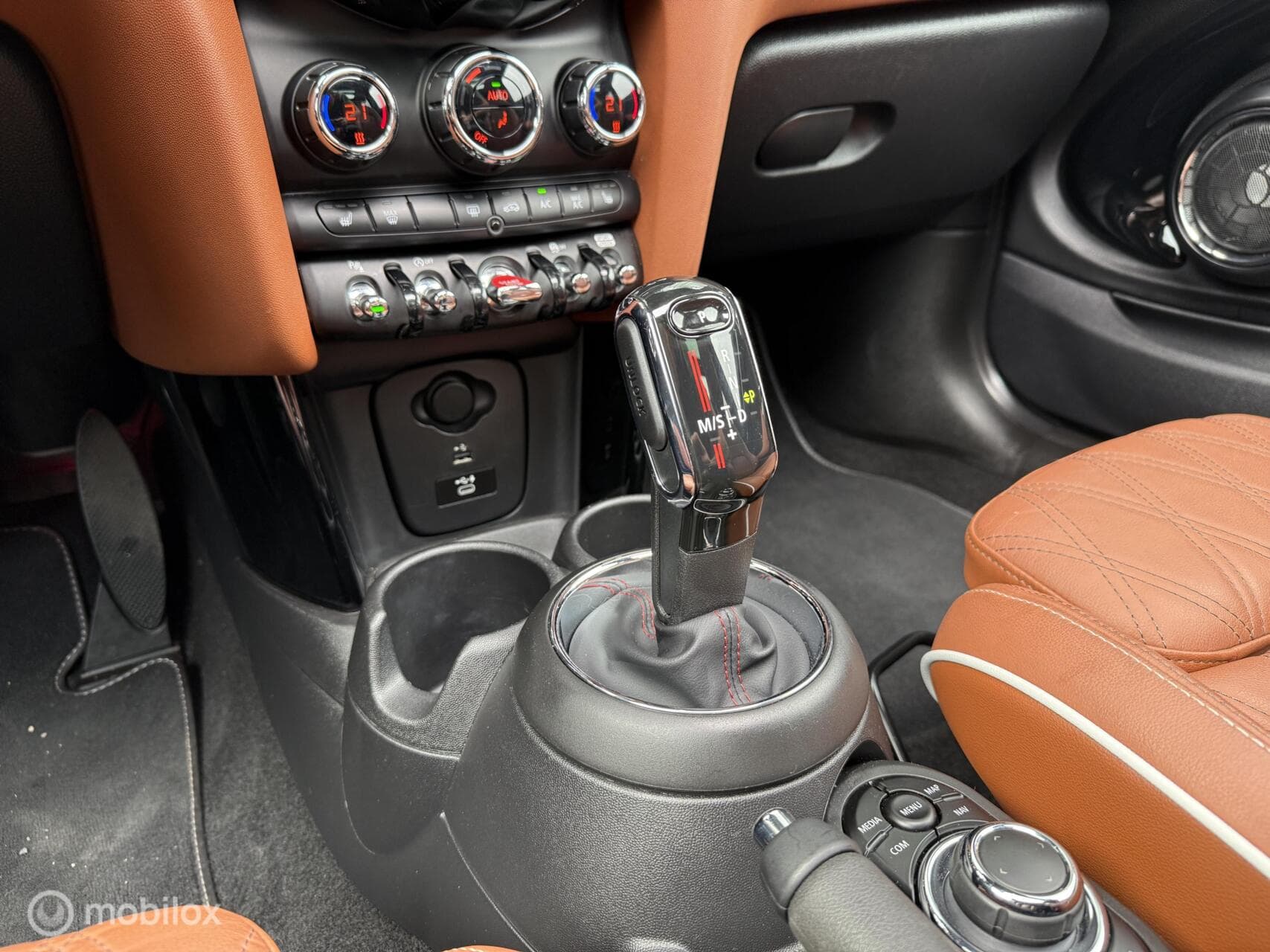 MINI Cooper S thumbnail 23