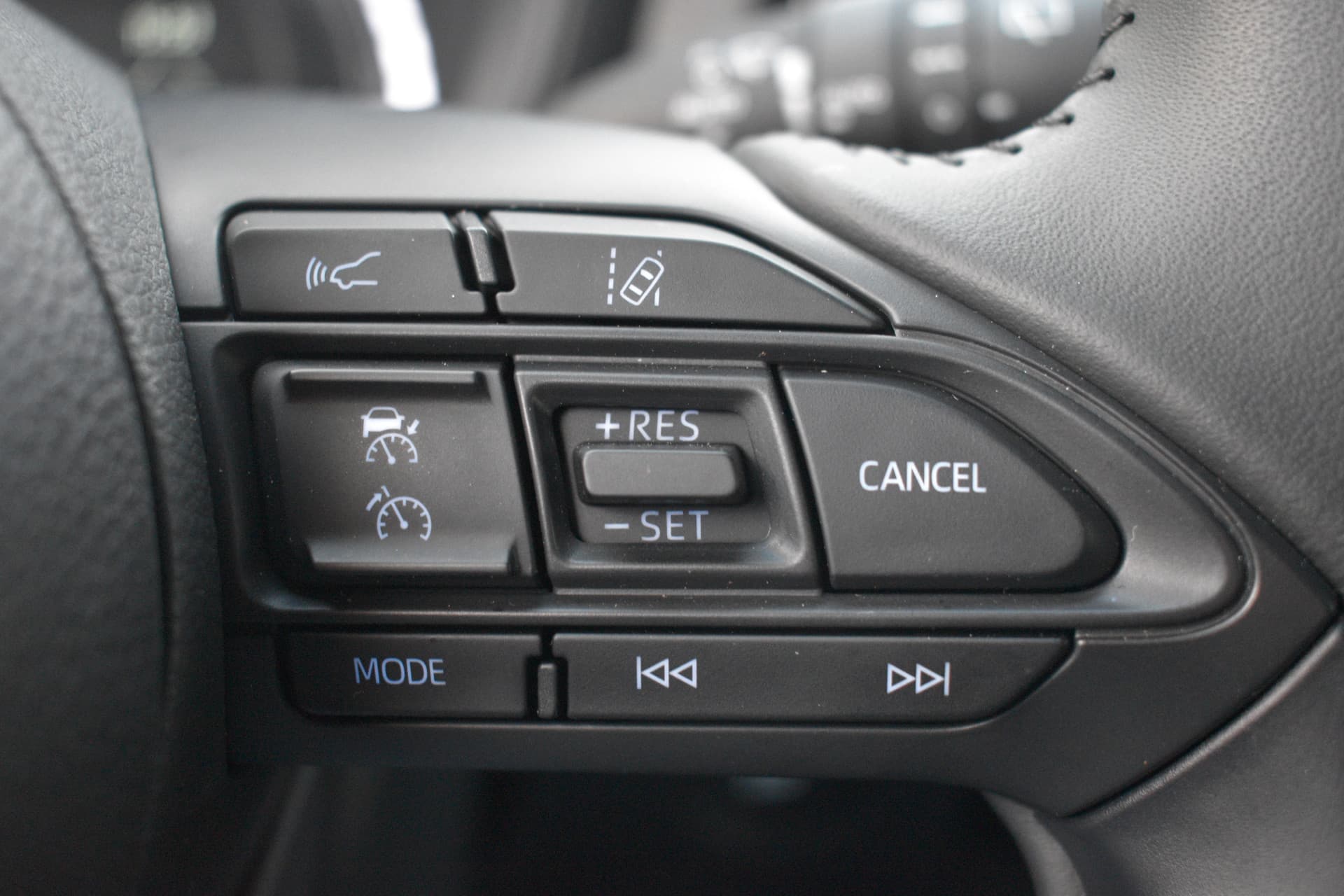 Toyota Aygo X 1.0 VVT-i MT JBL thumbnail 12