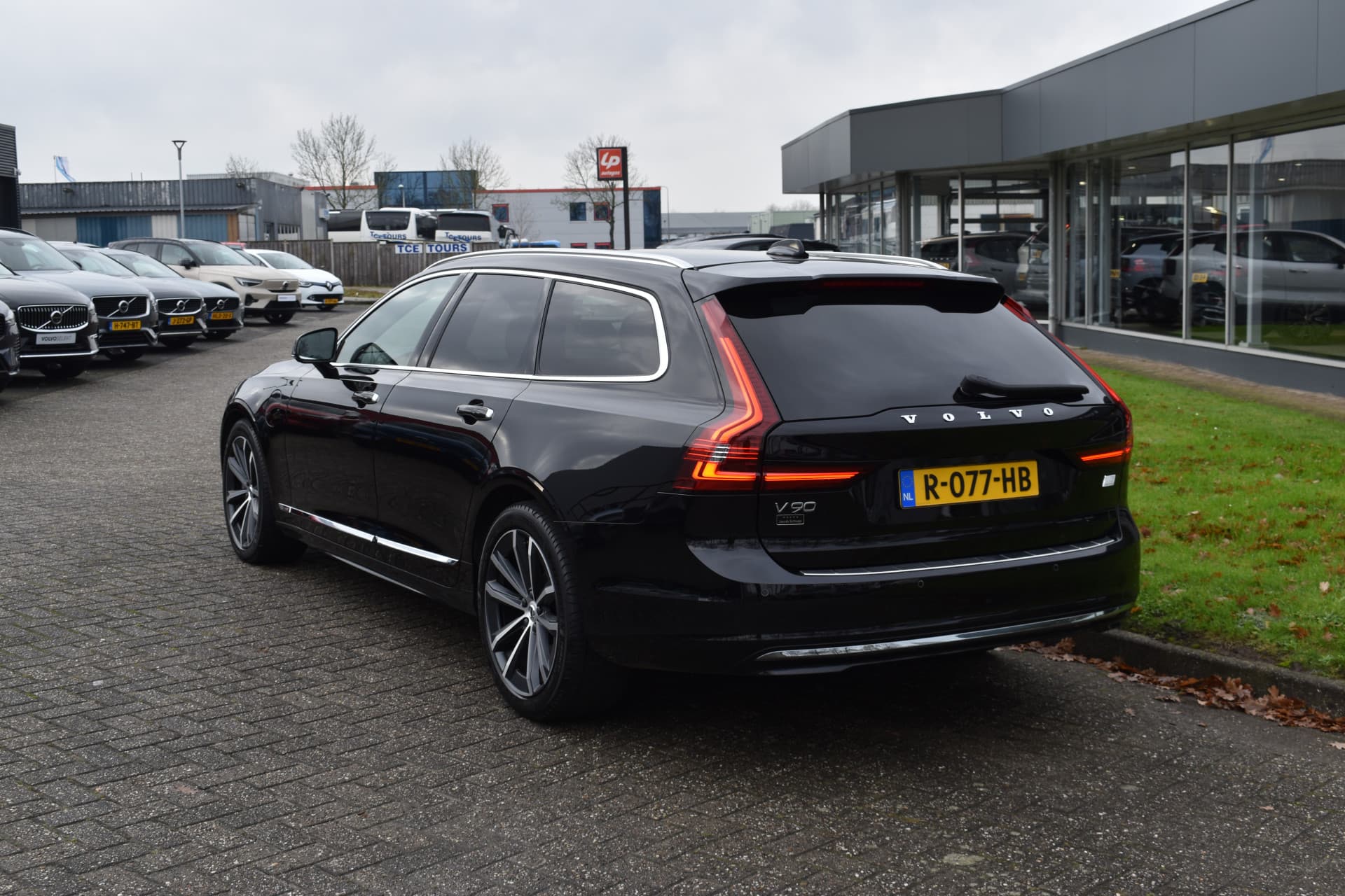 Volvo V90 T8 AWD 390PK Plug-in Hybrid Inscription thumbnail 12